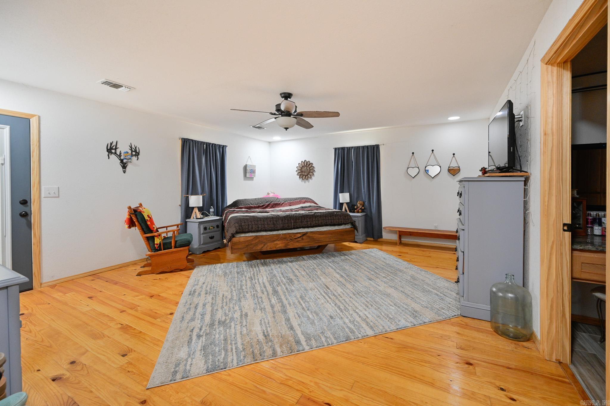 6083 Highway 71 S Property Photo 17