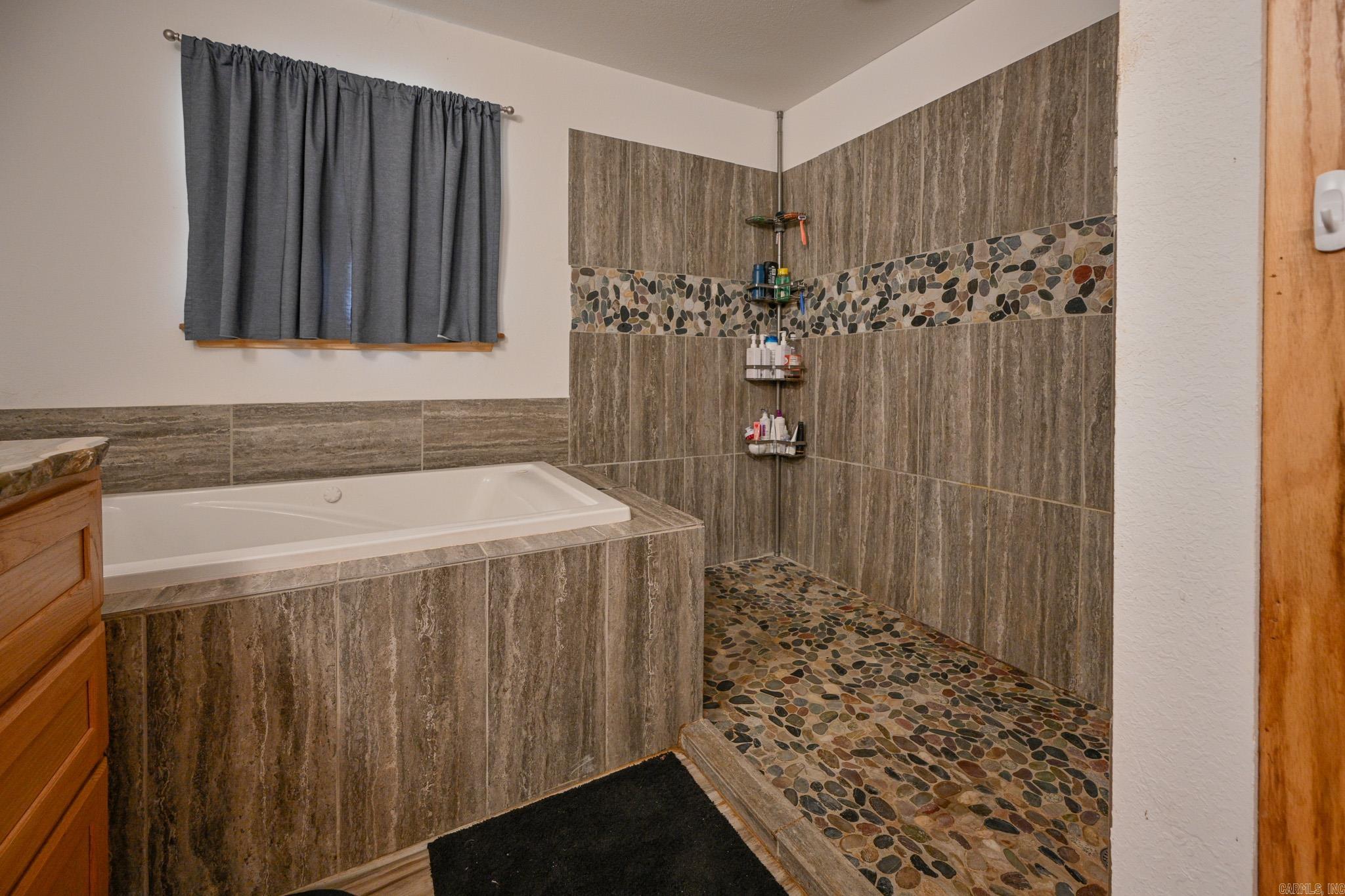 6083 Highway 71 S Property Photo 20
