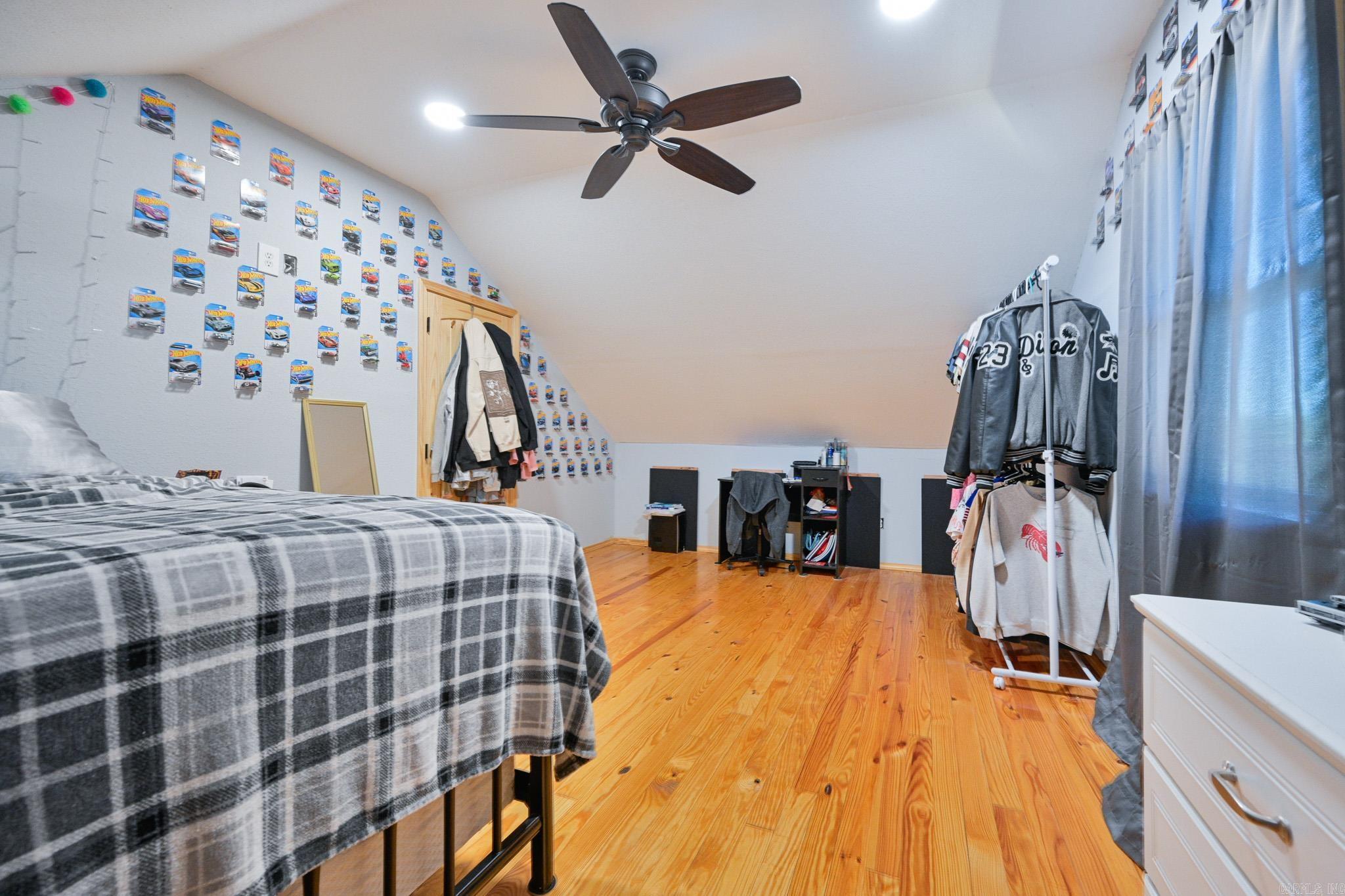 6083 Highway 71 S Property Photo 29