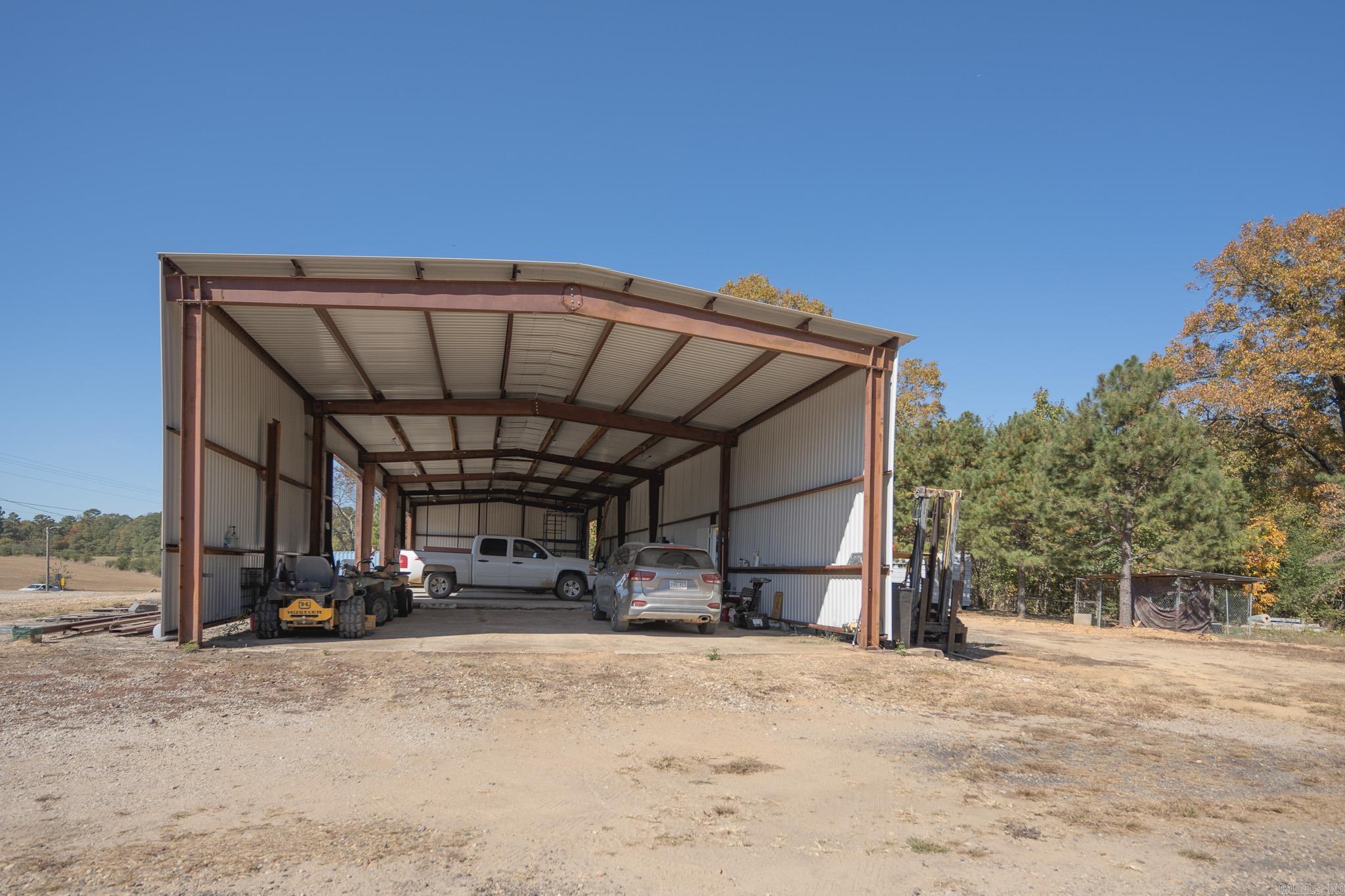 6083 Highway 71 S Property Photo 38