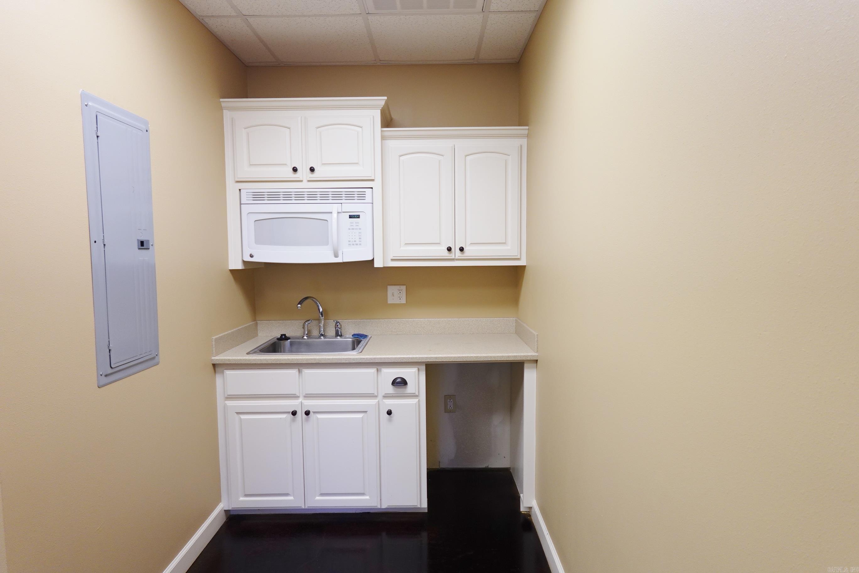 1355 Dave Ward Dr. Suite 101 Property Photo 16