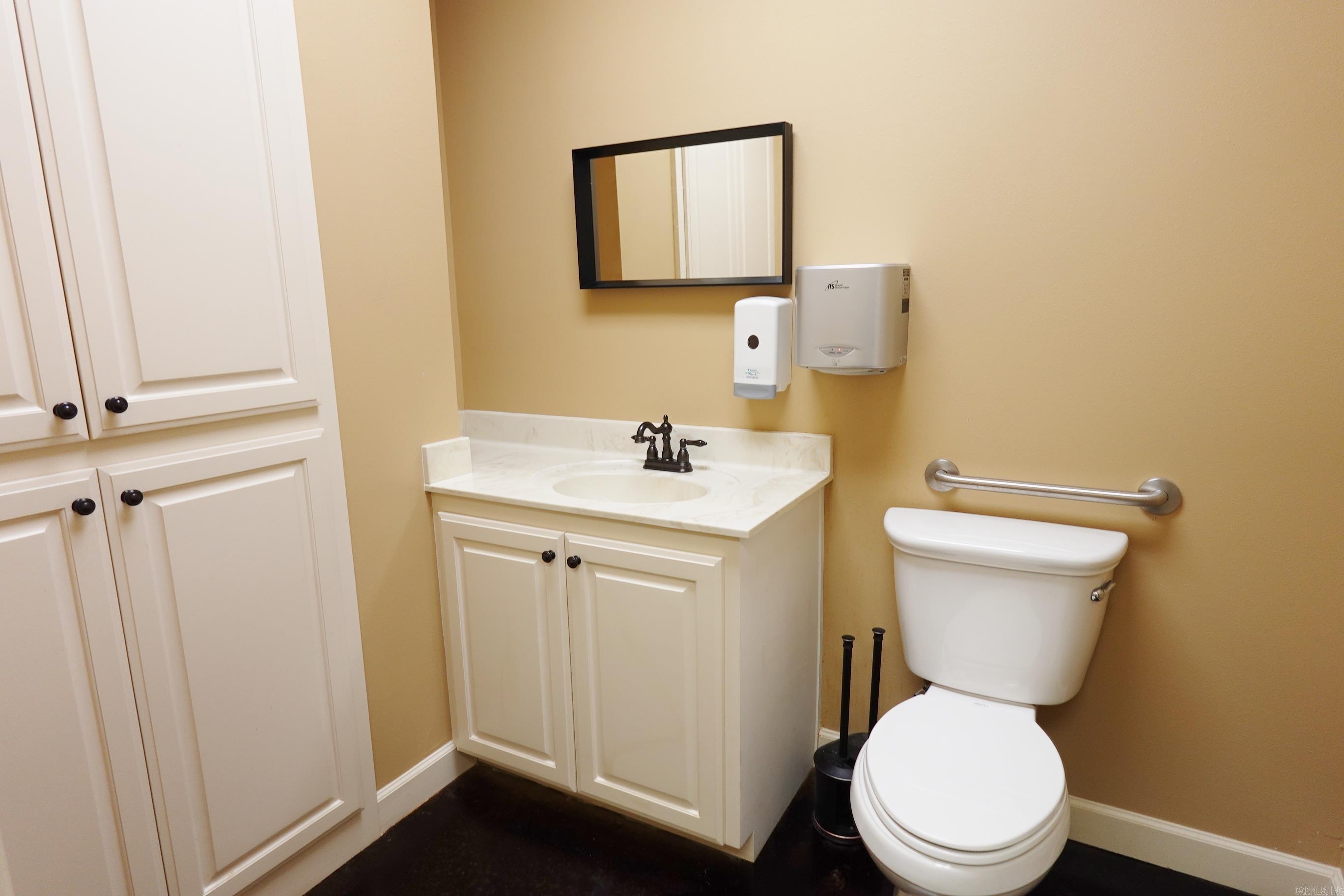 1355 Dave Ward Dr. Suite 101 Property Photo 18