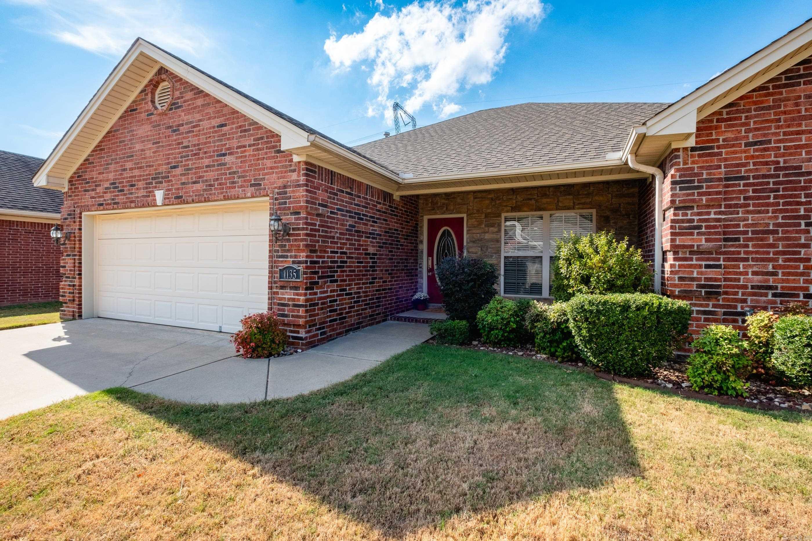 1135 Champions Drive Property Photo