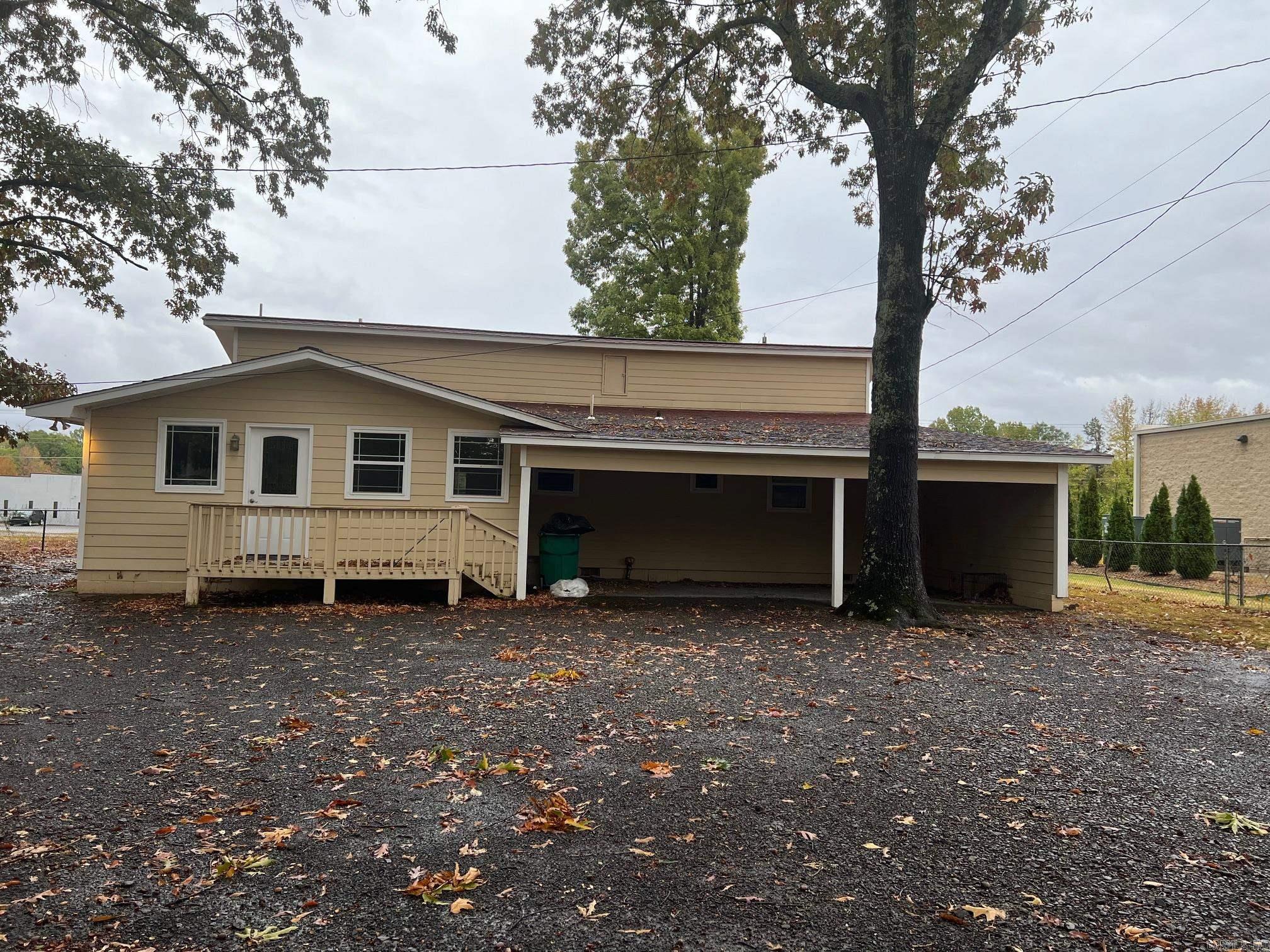 596 Highway 365 S Property Photo 3