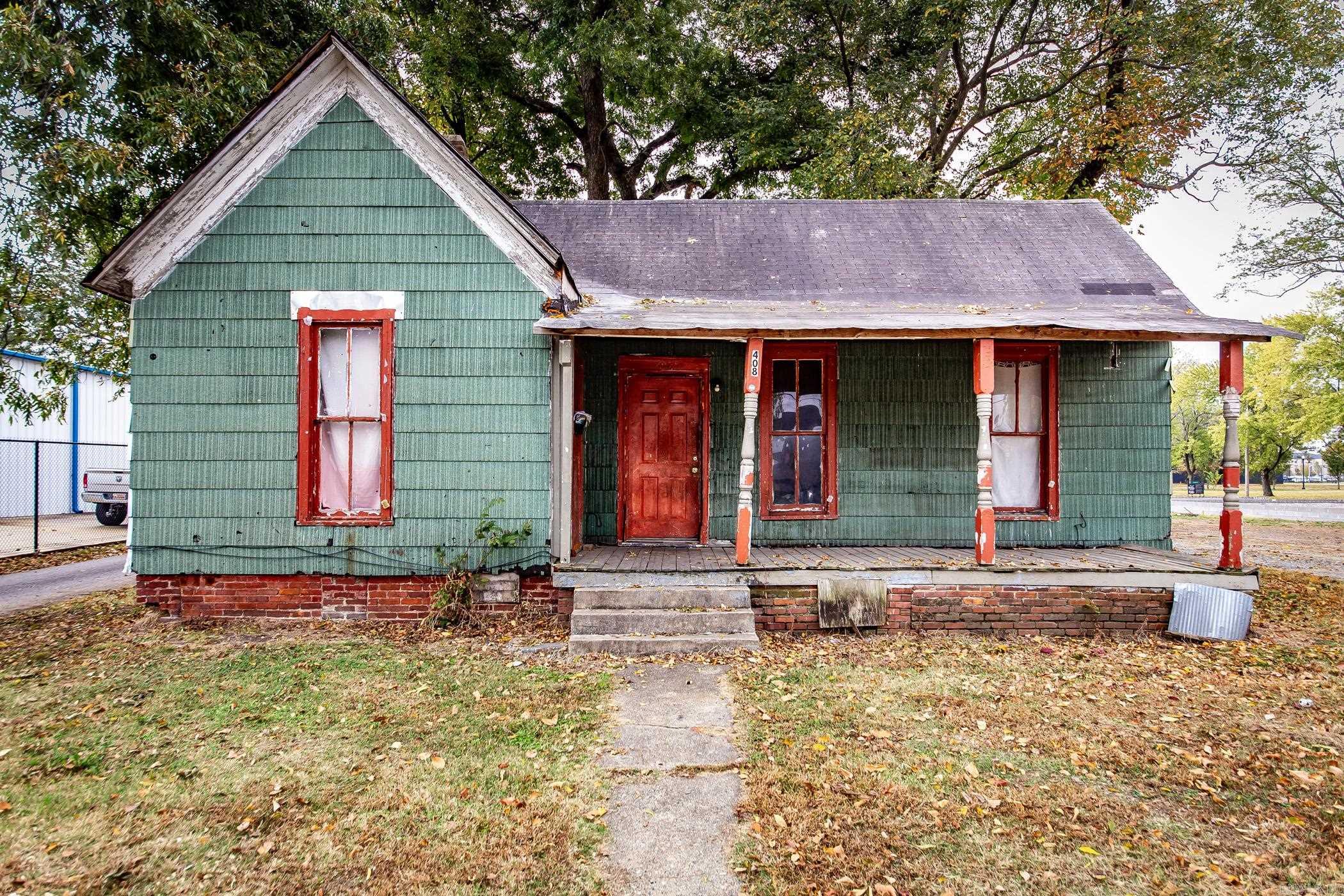 408 E 8th Street Property Photo
