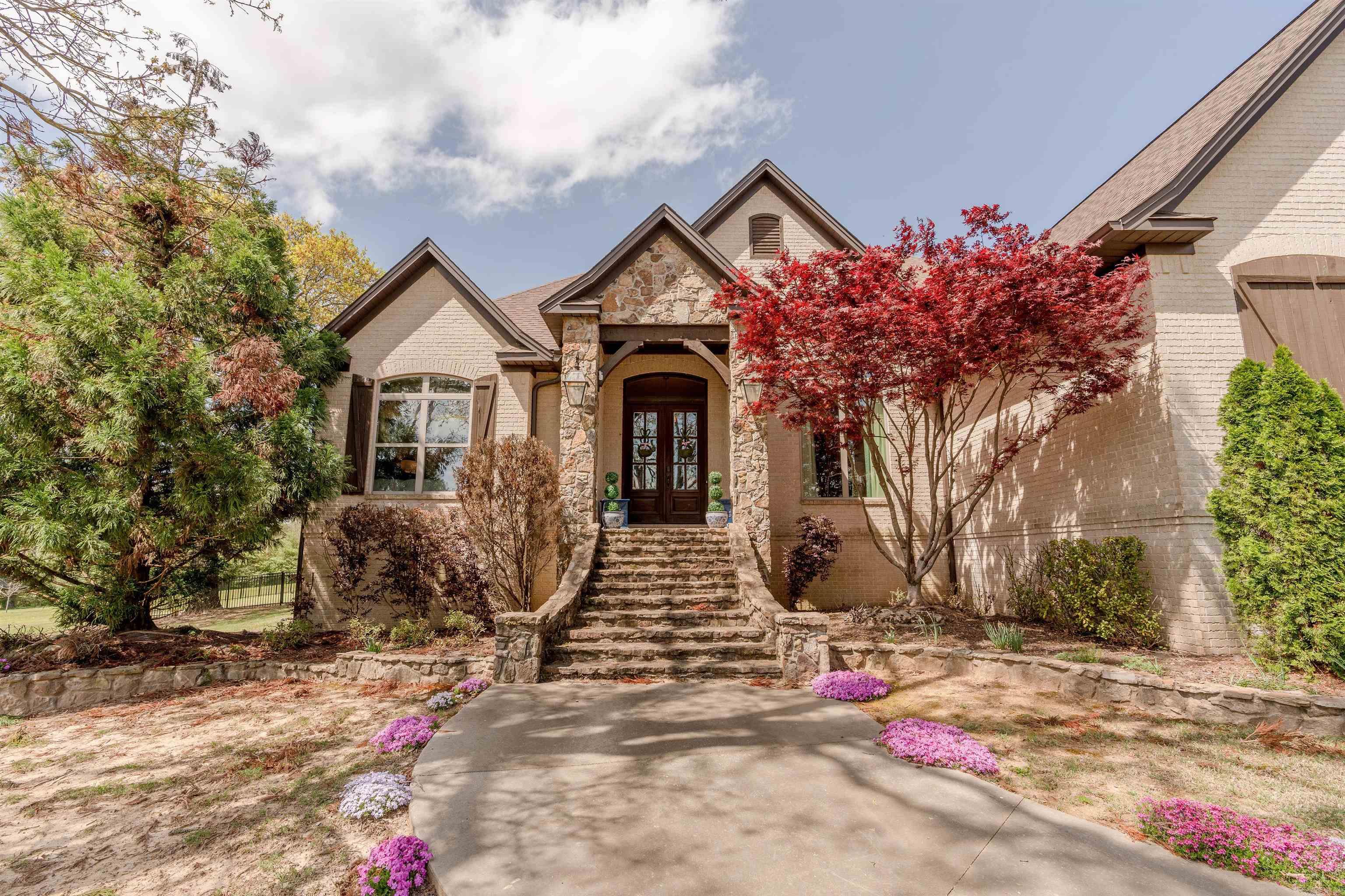 Club Creek Estates Real Estate Listings Main Image