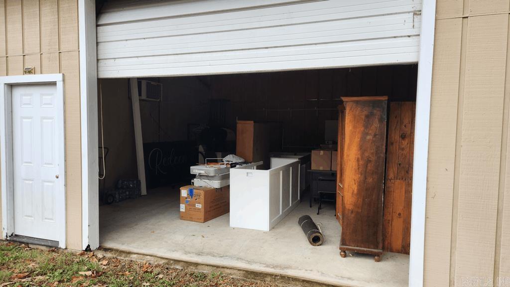 345 Bridge St Property Photo 18