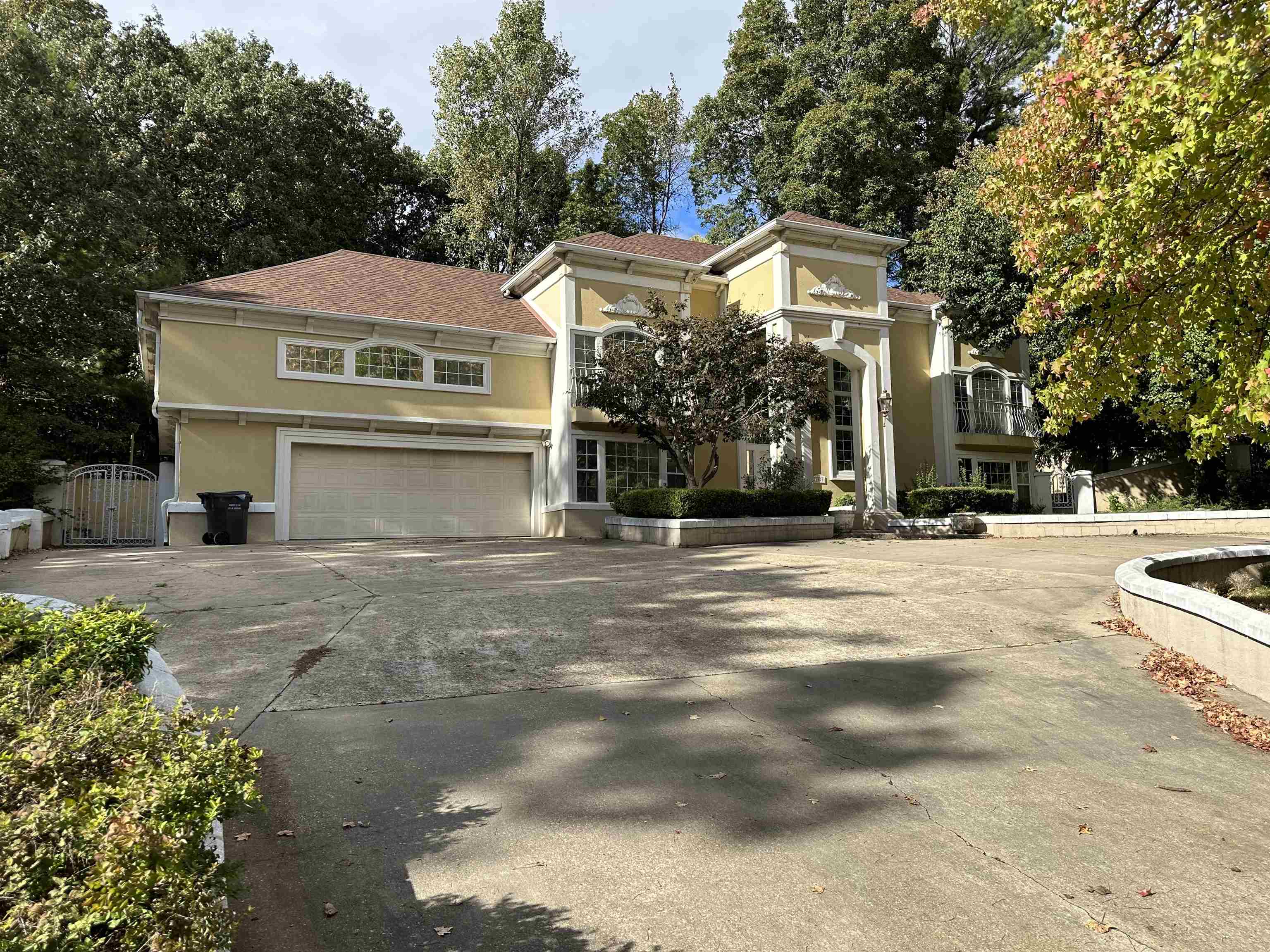 1906 Carolyn Drive Property Photo 4