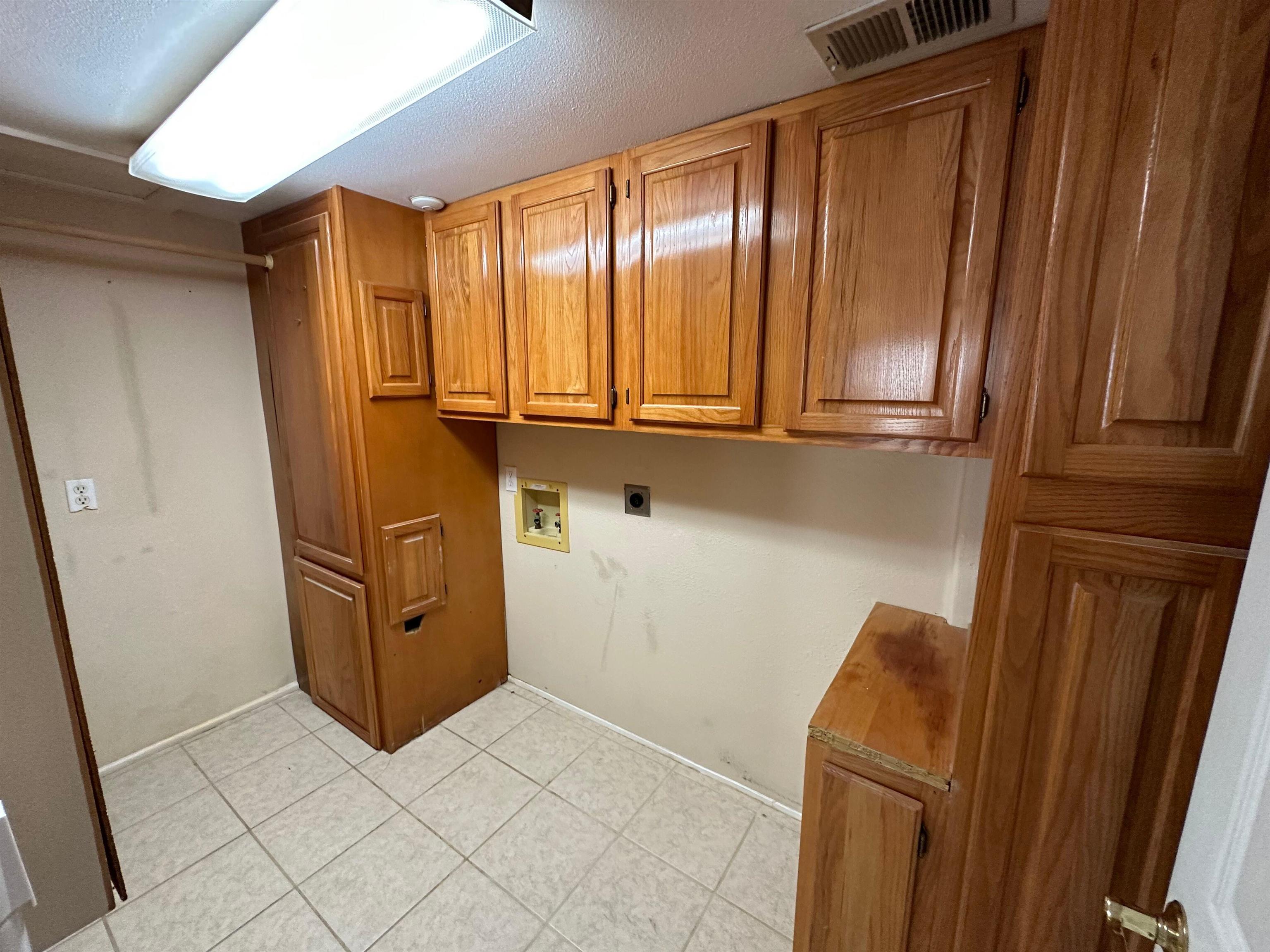 1906 Carolyn Drive Property Photo 20
