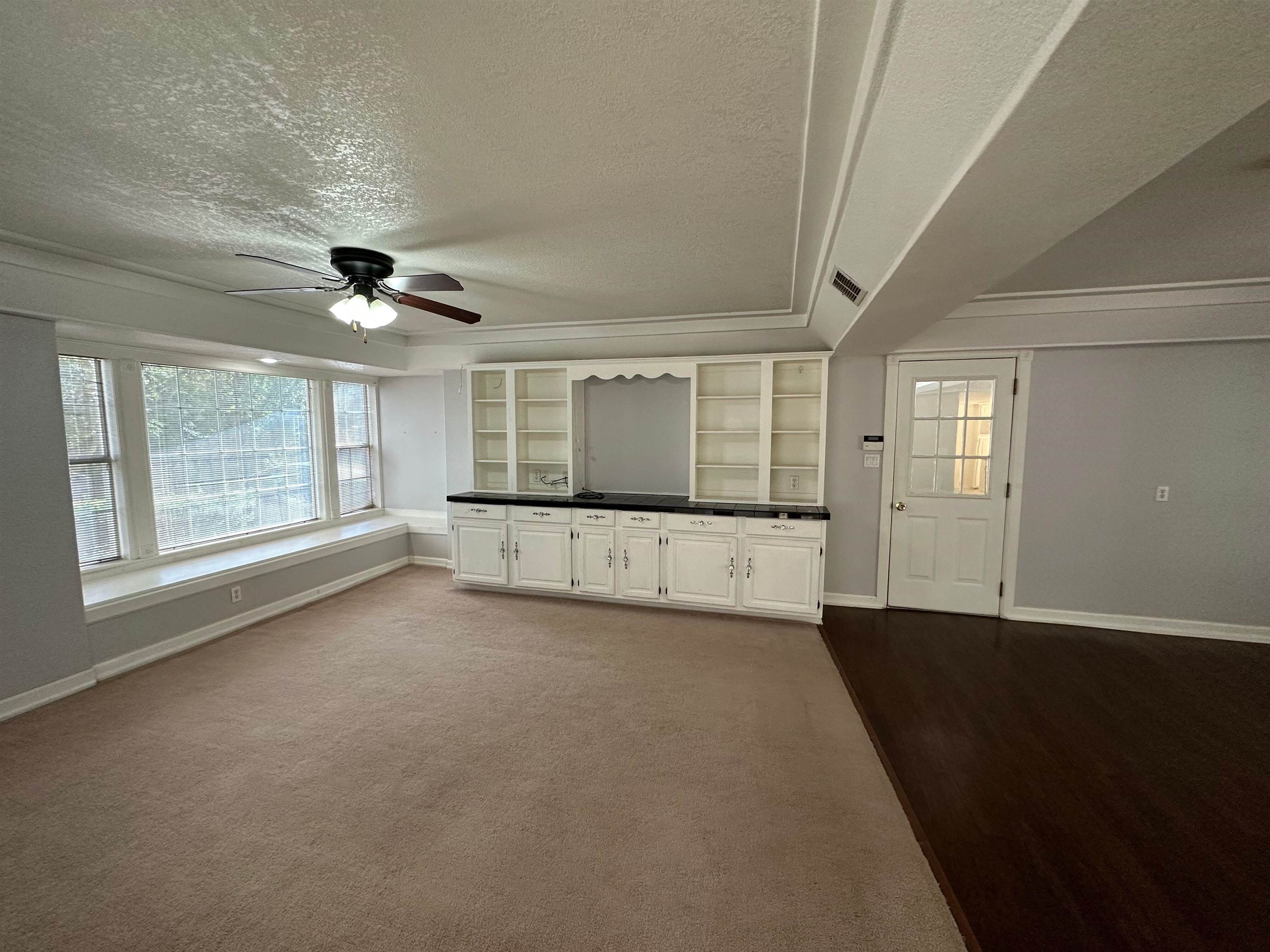 1906 Carolyn Drive Property Photo 22