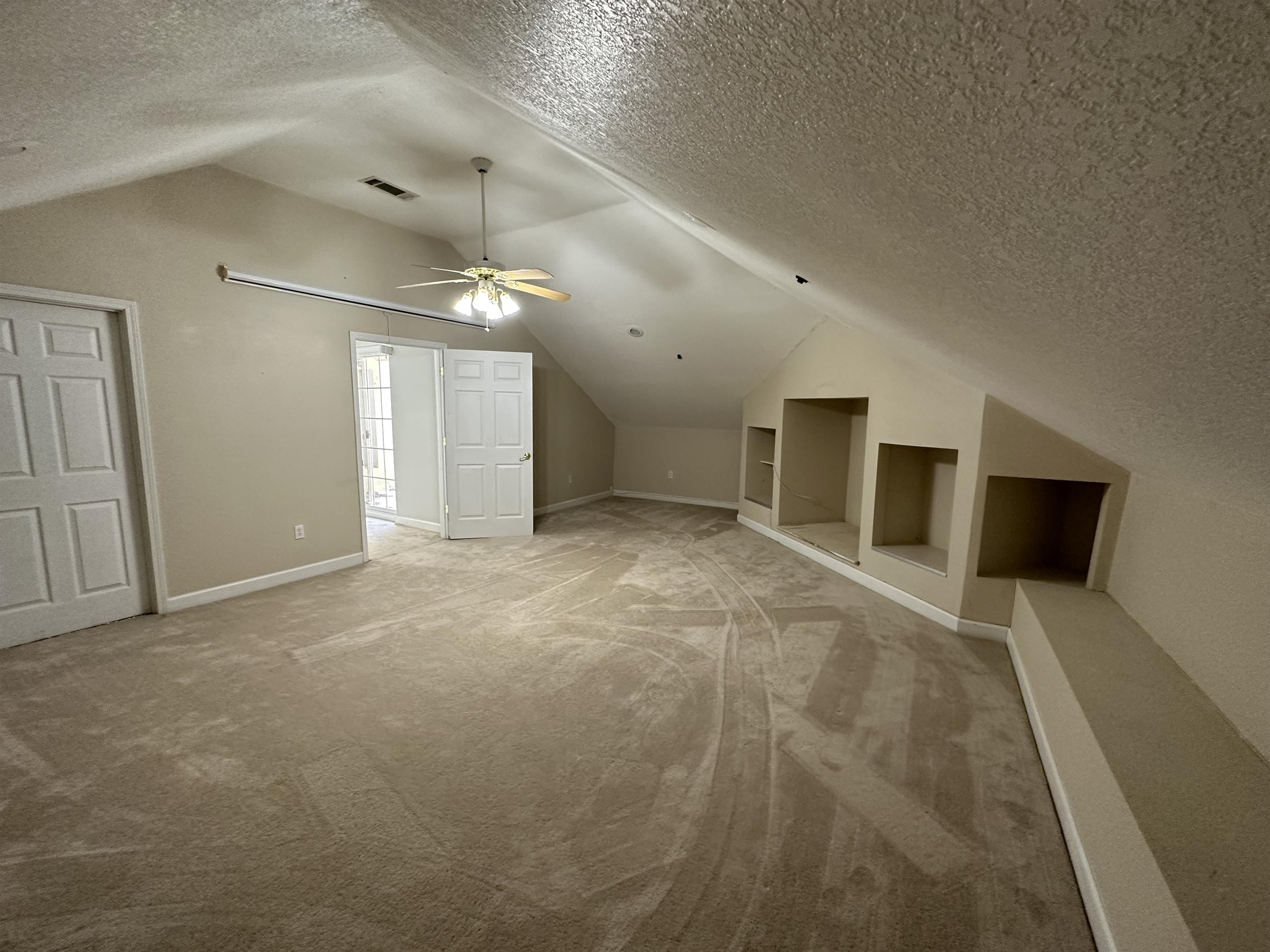 1906 Carolyn Drive Property Photo 43