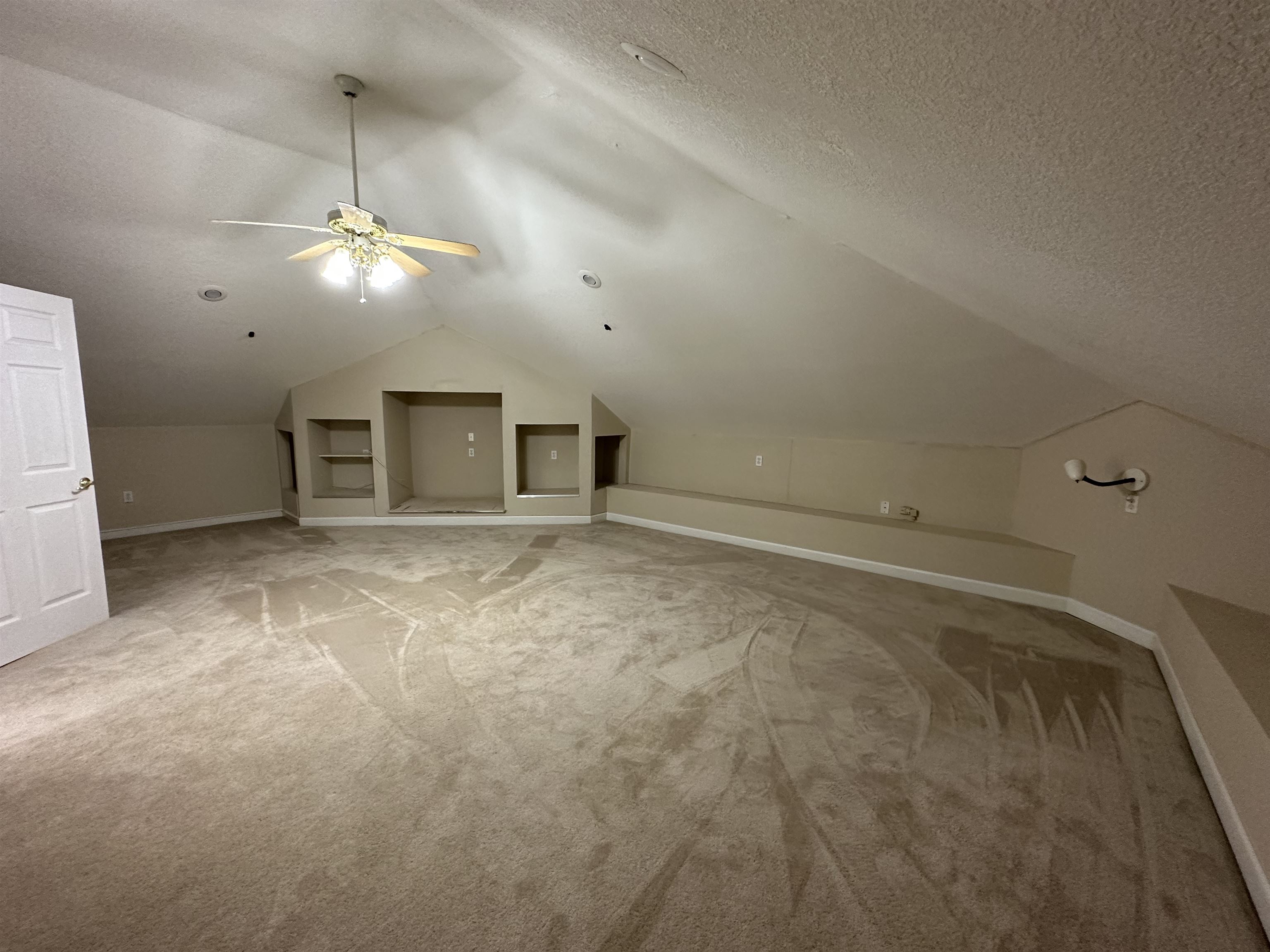1906 Carolyn Drive Property Photo 46