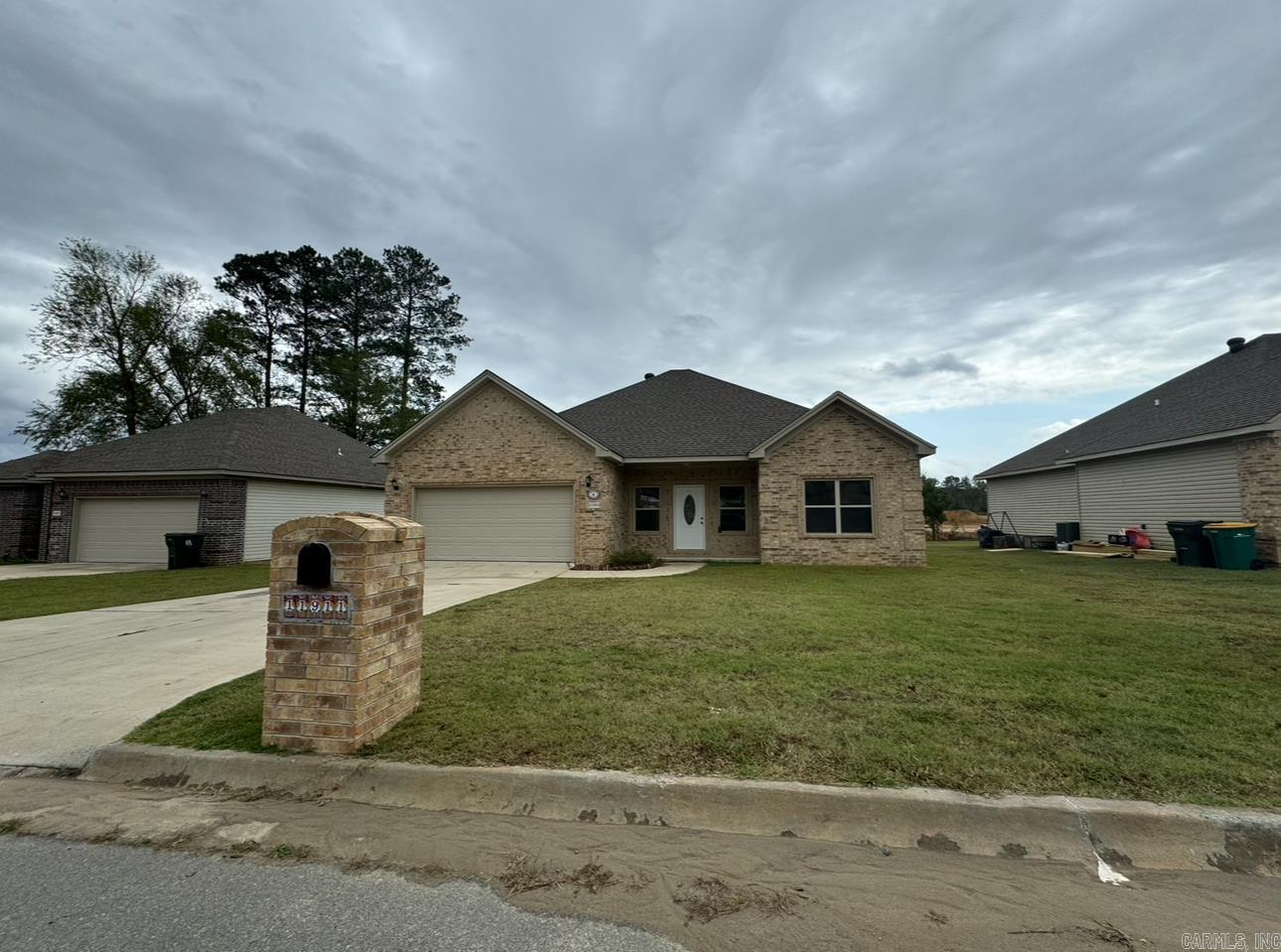 11911 Springtree Drive Property Photo 1