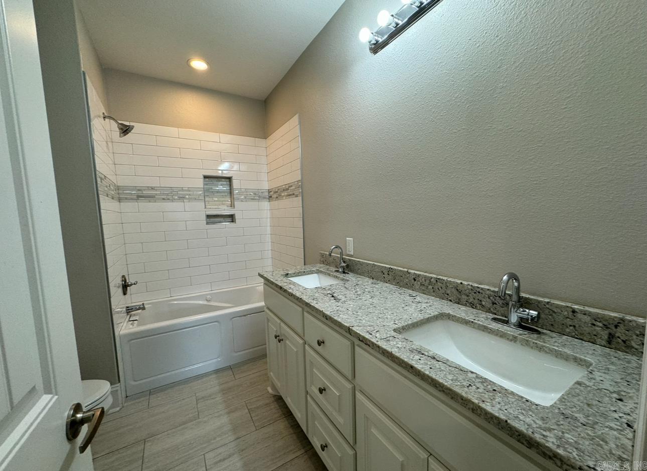11911 Springtree Drive Property Photo 12