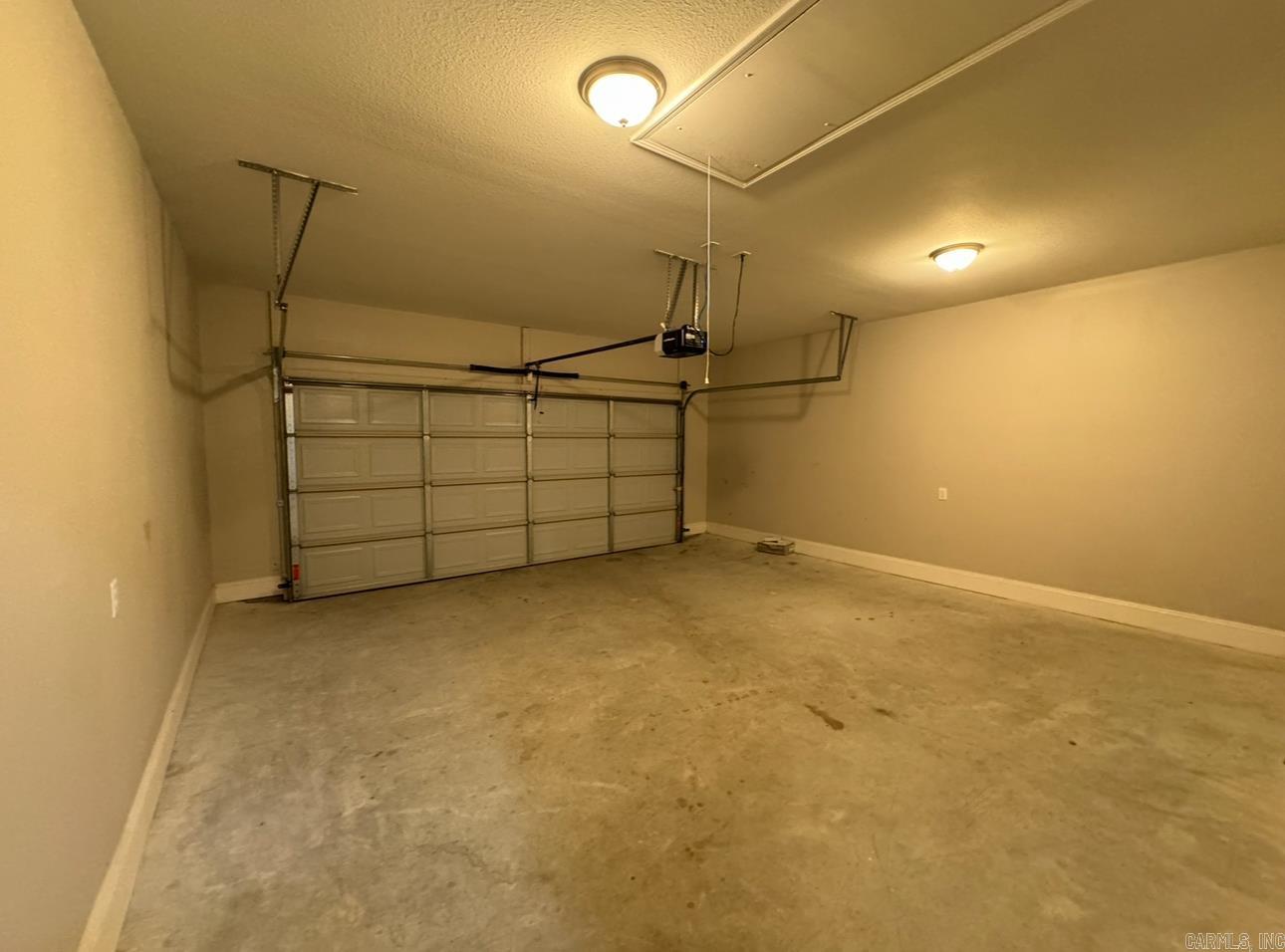 11911 Springtree Drive Property Photo 19