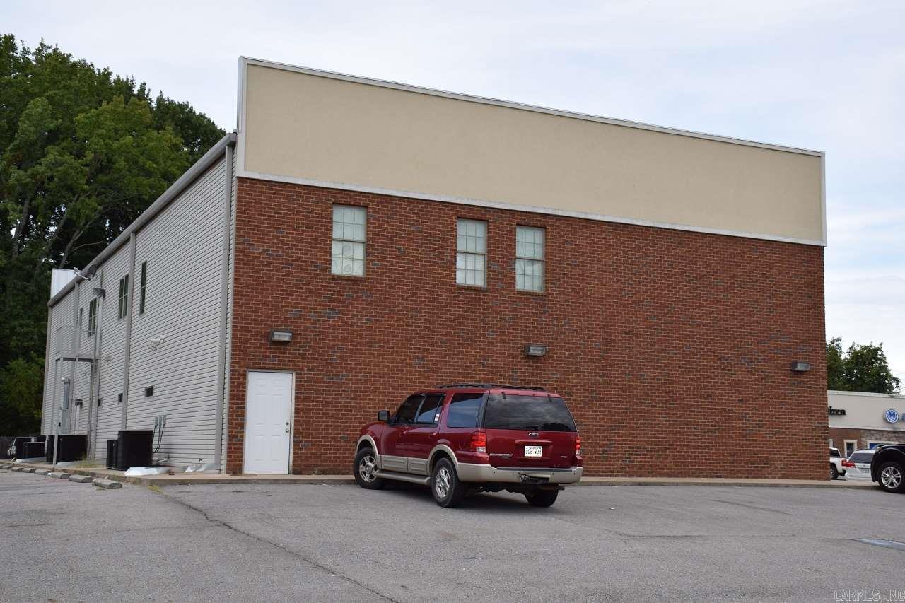 703-717 W Beebe Capps Expressway Property Photo 6