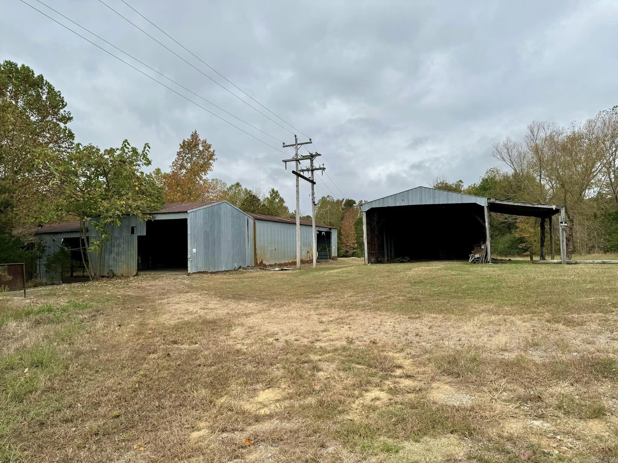 200 Floral Road Property Photo 7