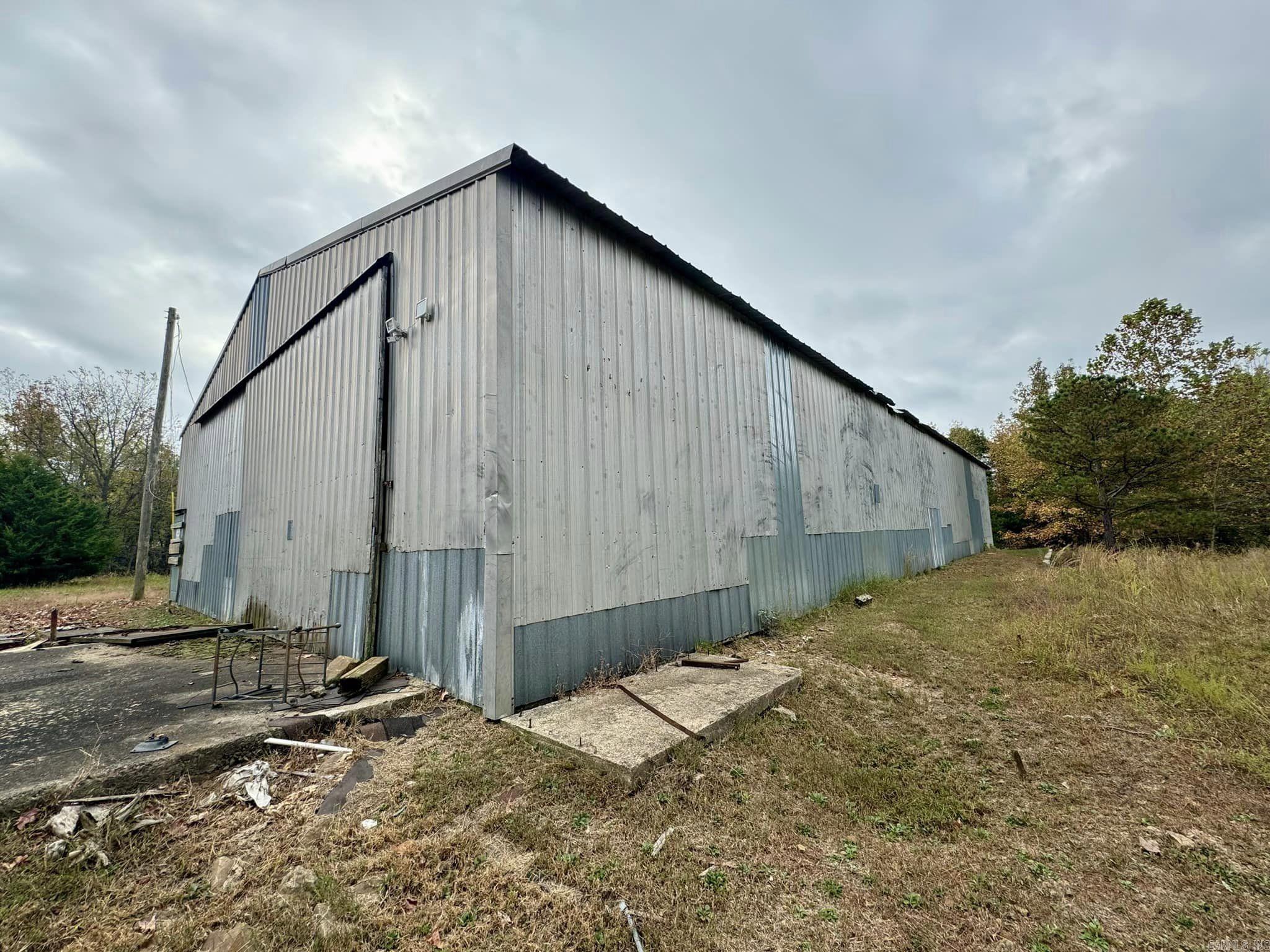 200 Floral Road Property Photo 10