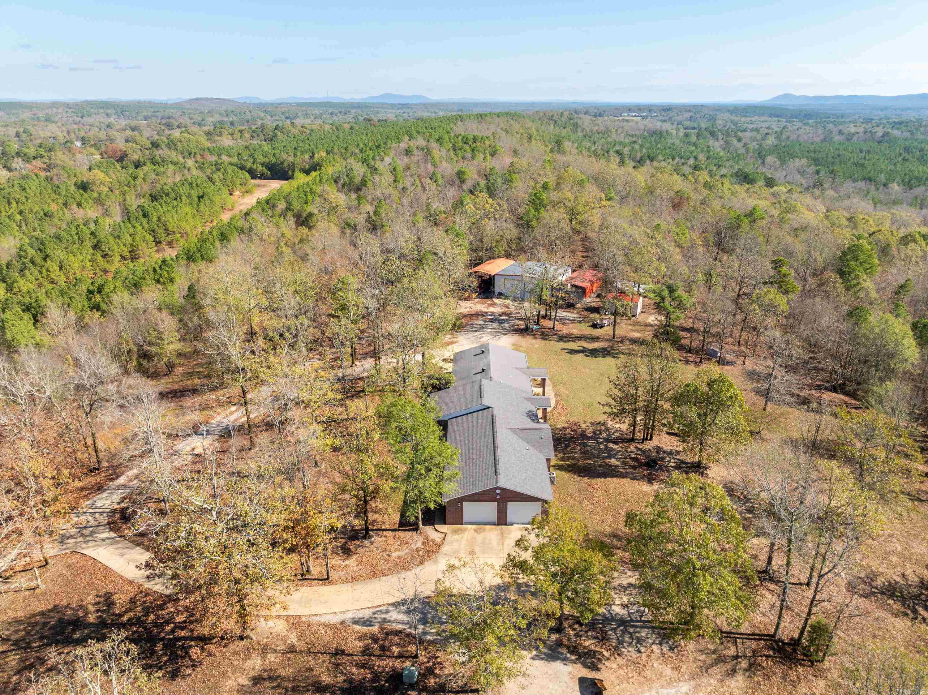250 Peaceful Hills Lane Property Photo 2