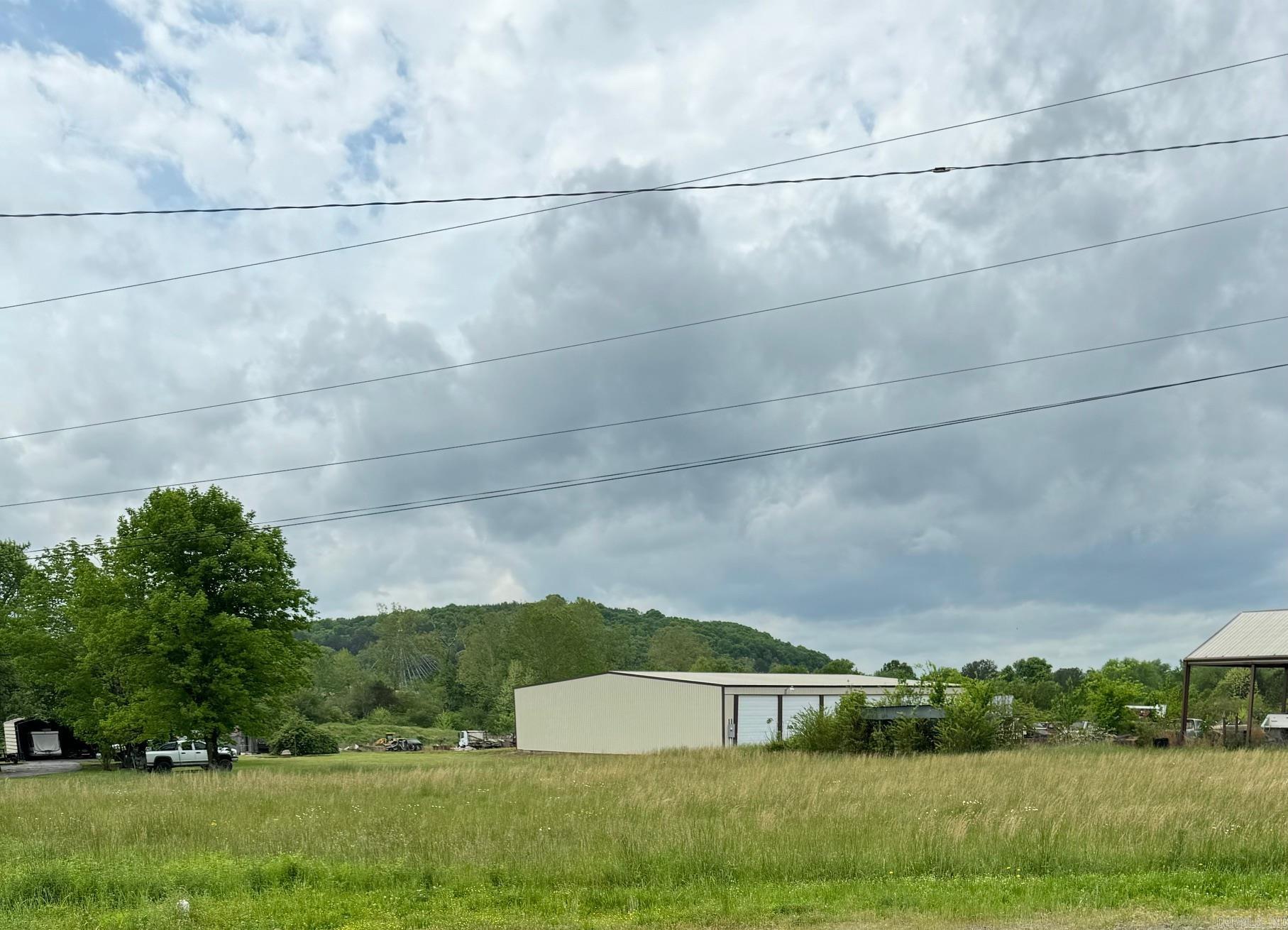 6059 Hwy 36 West Property Photo 4