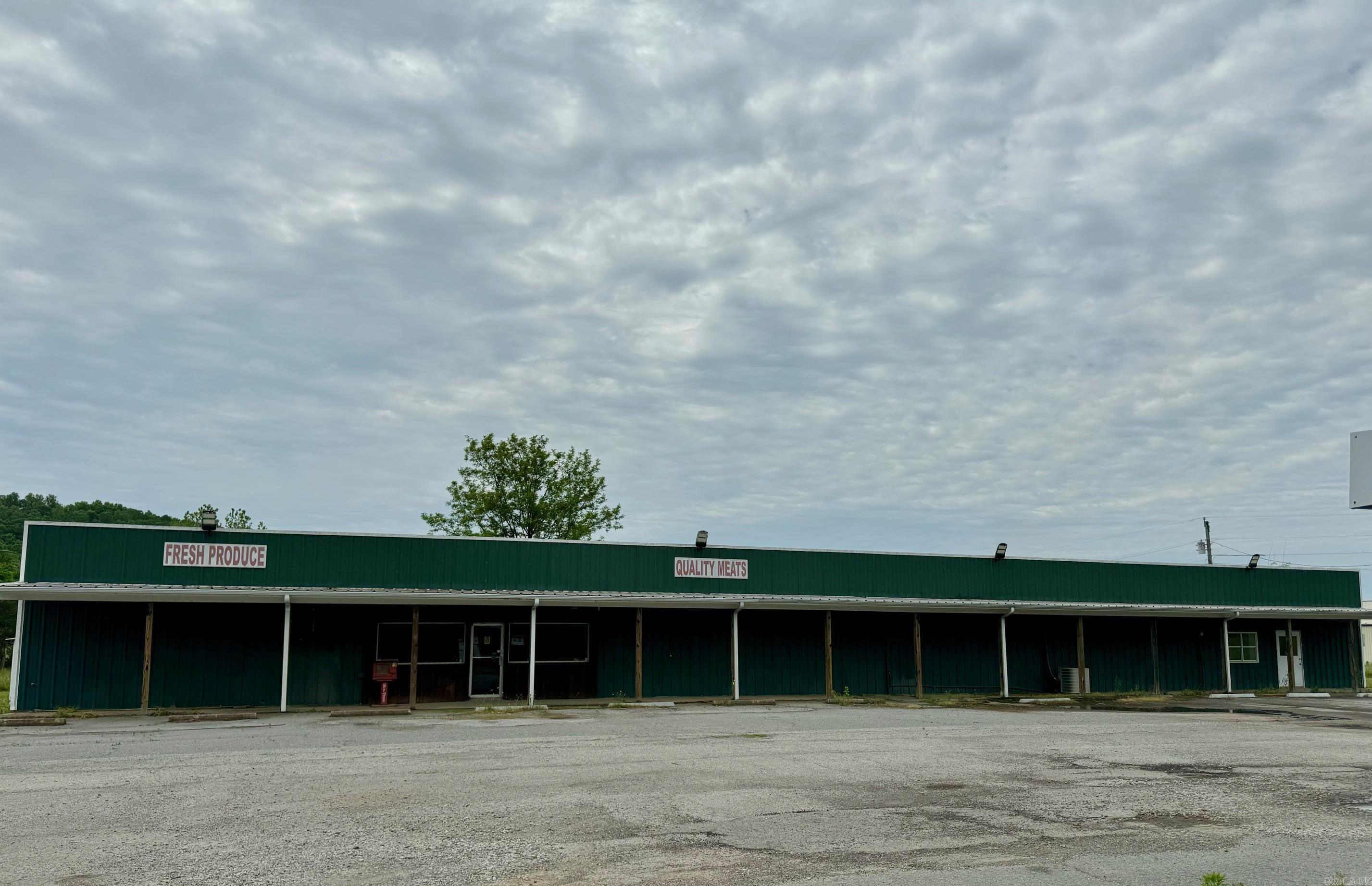 6051 Hwy 36 W. Property Photo 5