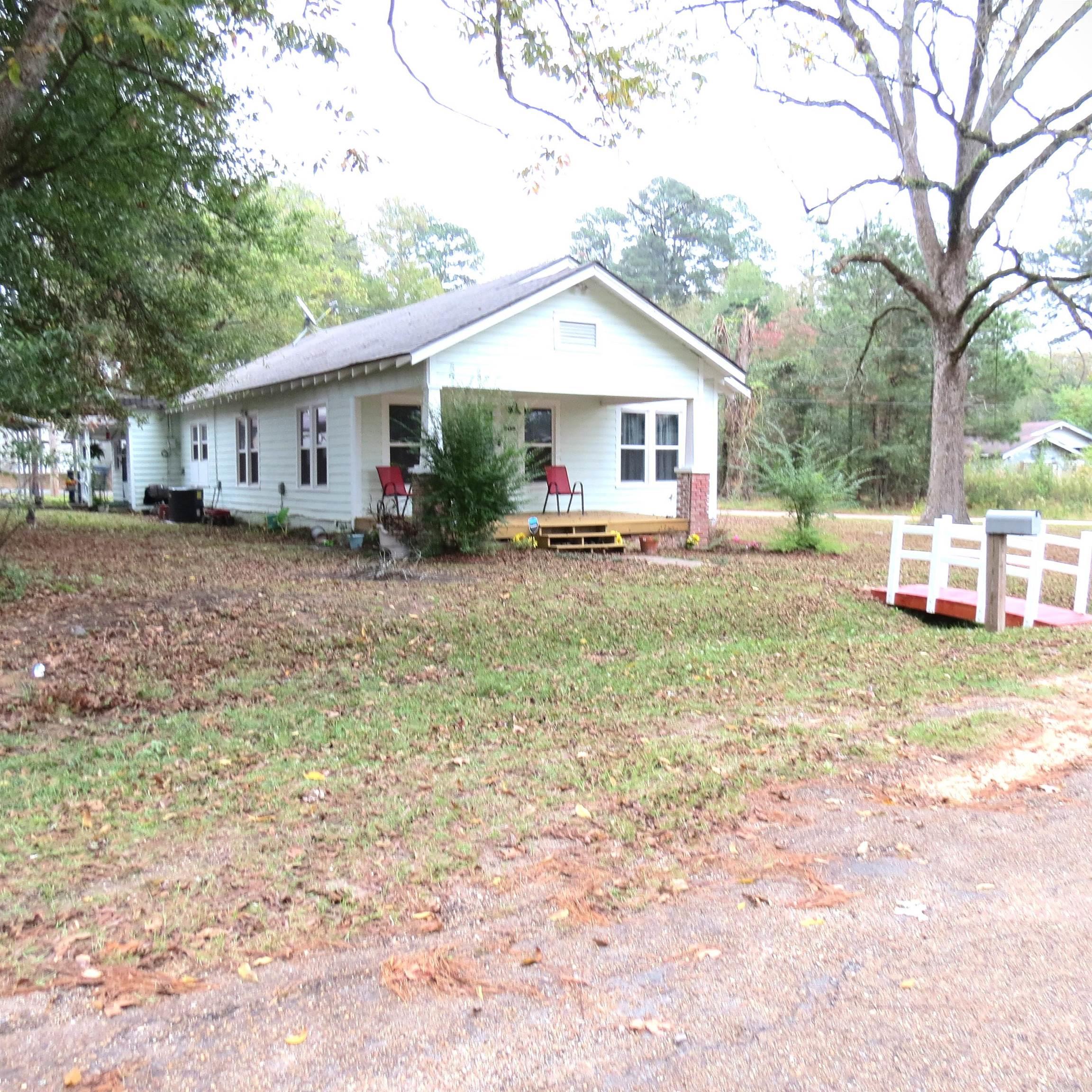 404 Jasmine Street Property Photo 1