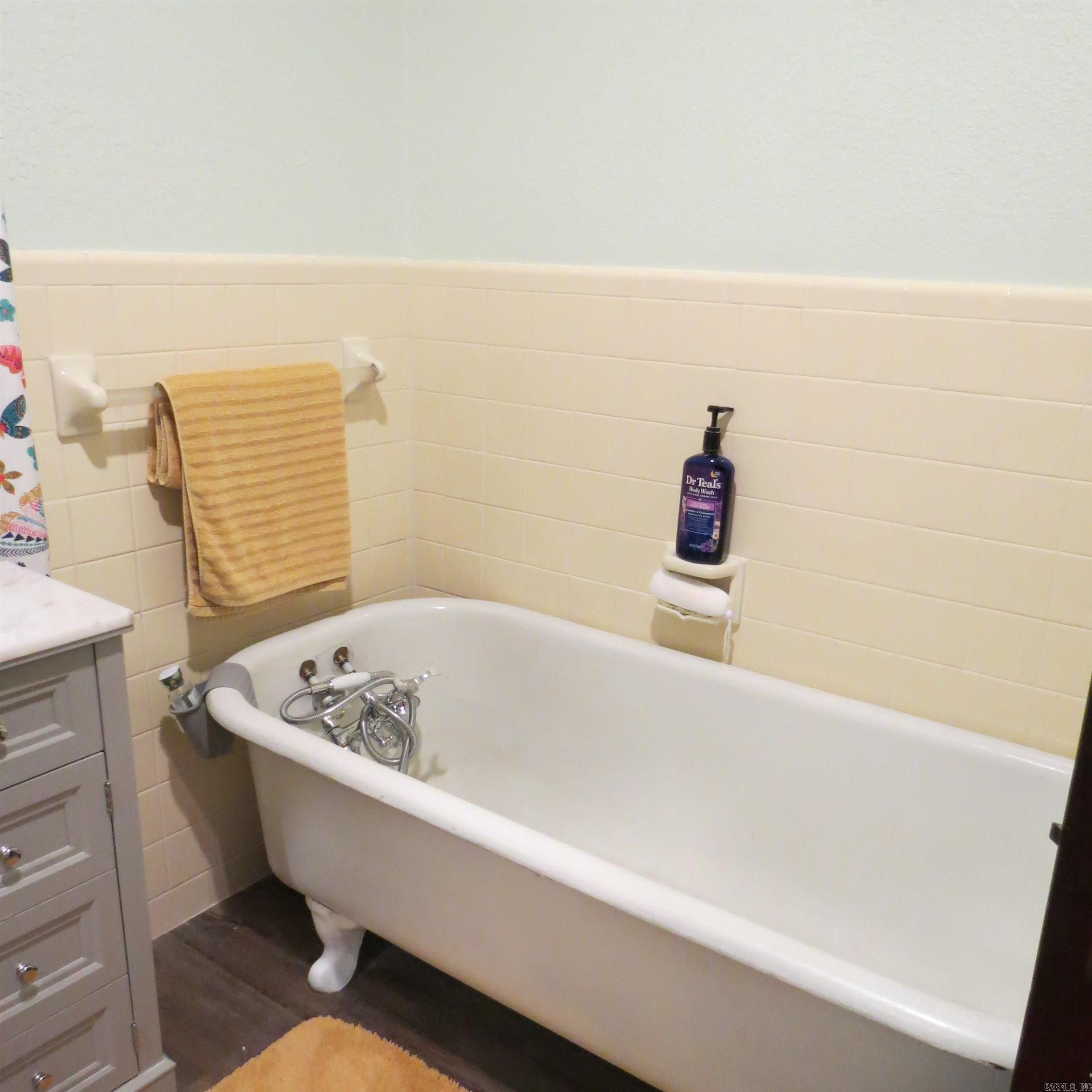 404 Jasmine Street Property Photo 26