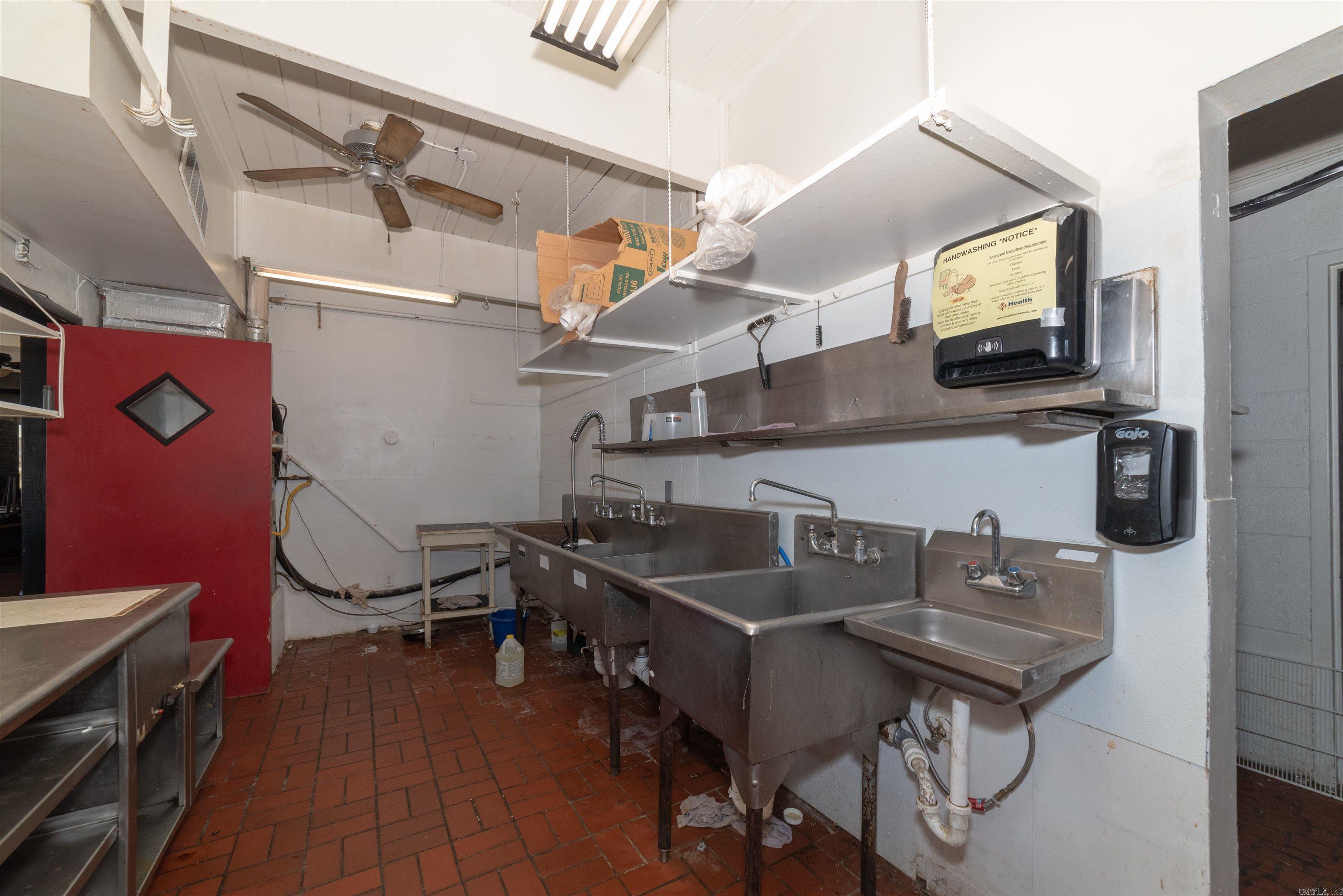 2500 N Highway 367 Property Photo 15