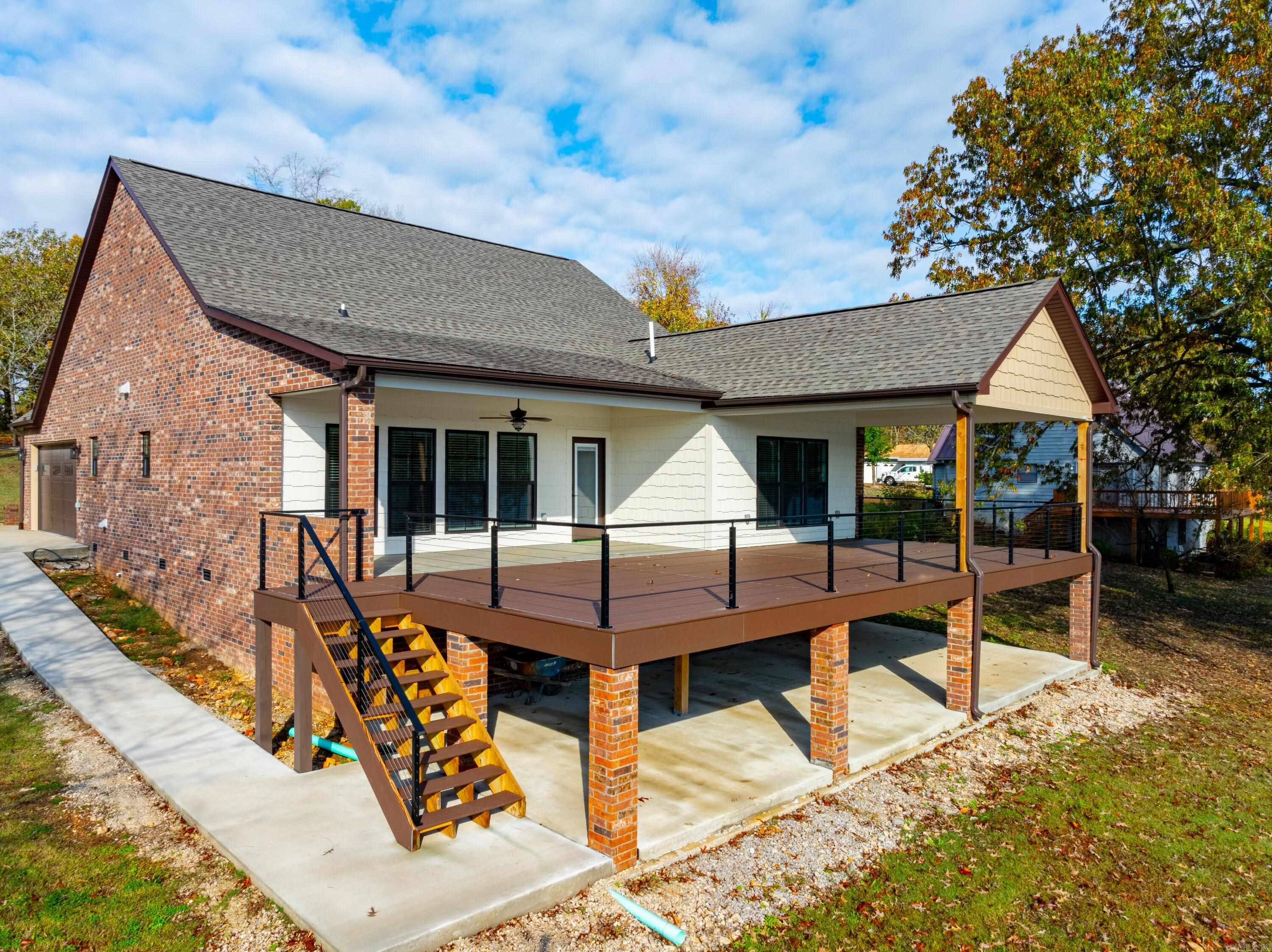 1212 Pearl Drive Property Photo 4