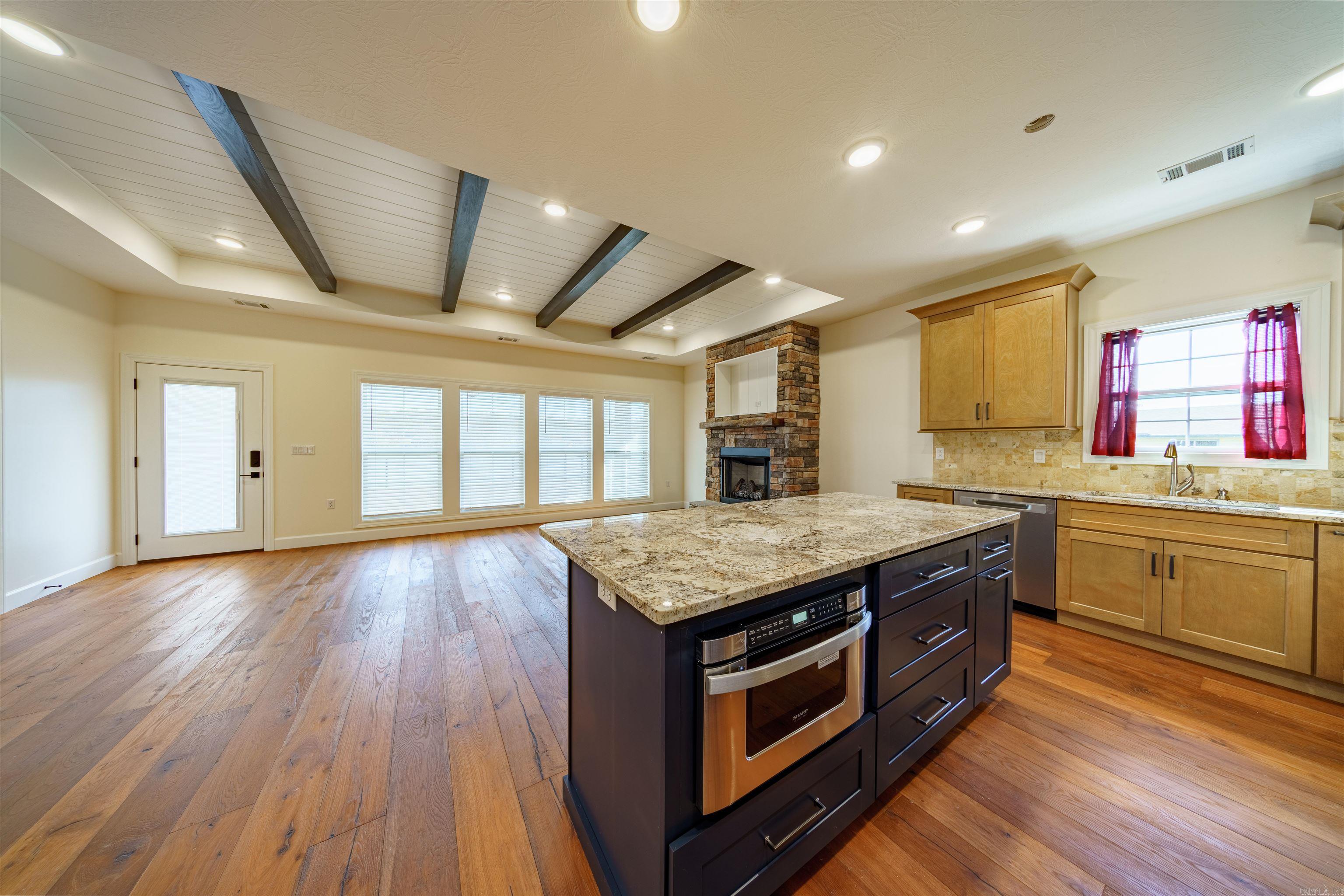 1212 Pearl Drive Property Photo 7