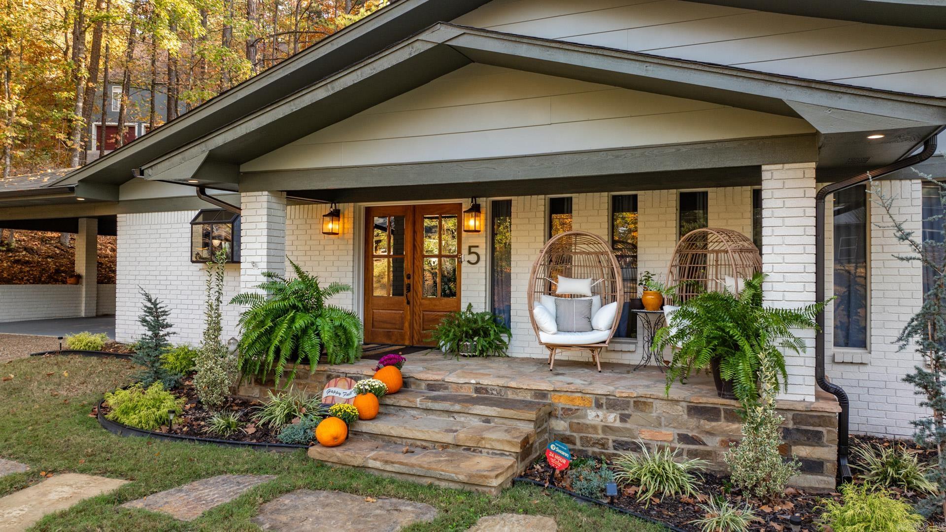 E F Black Real Estate Listings Main Image
