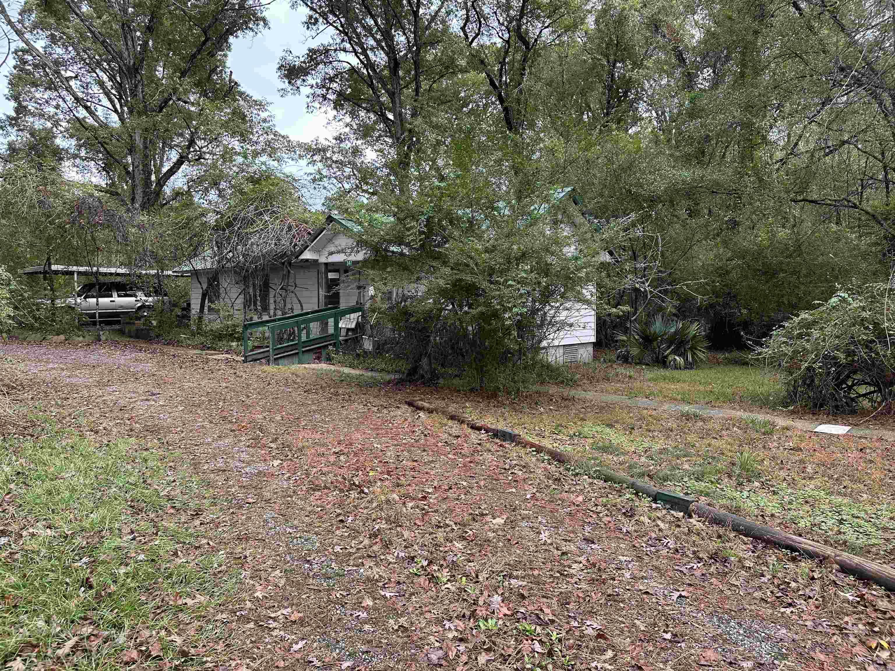 347 & 345 N Wyatt Drive Property Photo 1
