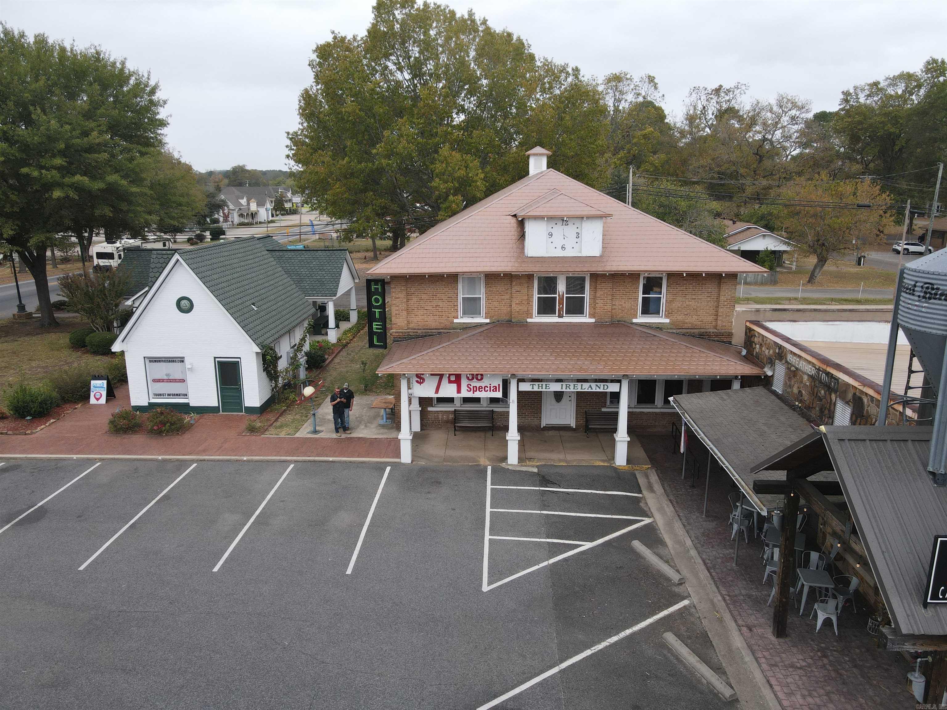 69 Courthouse Square Property Photo 2