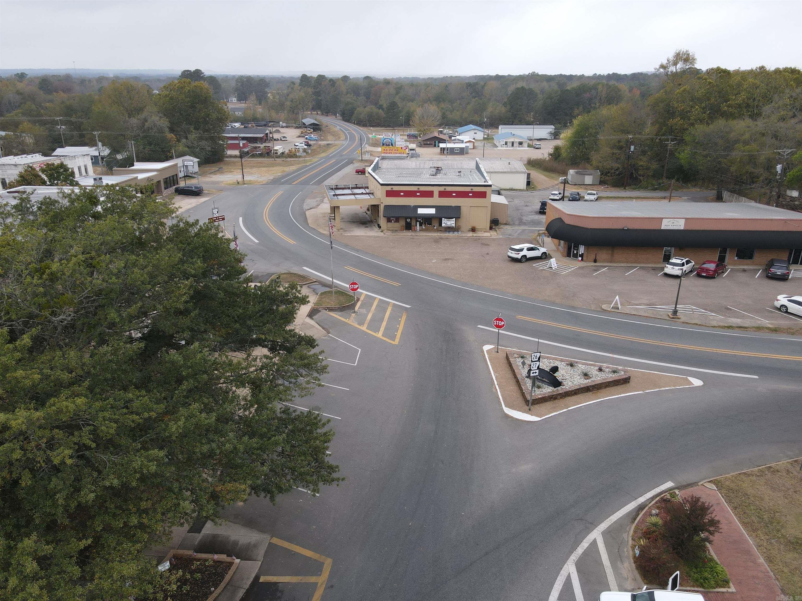 69 Courthouse Square Property Photo 6