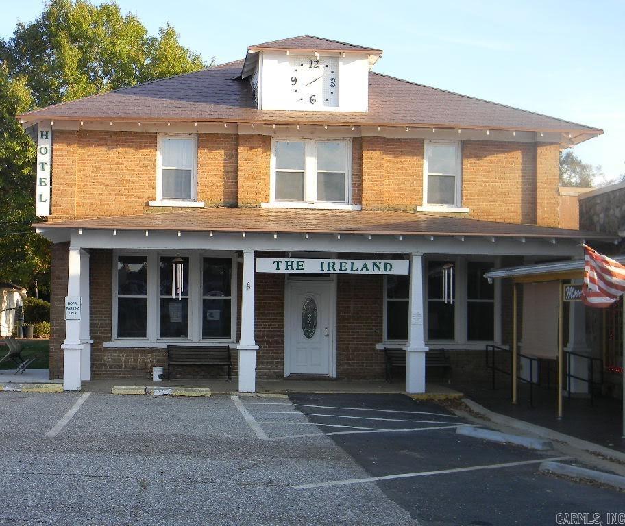 69 Courthouse Square Property Photo 9