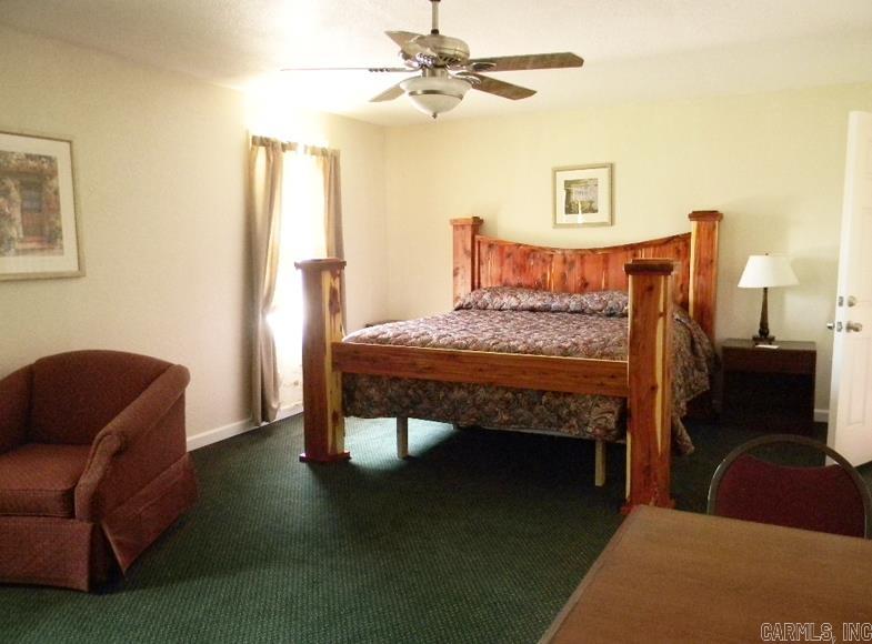 69 Courthouse Square Property Photo 14