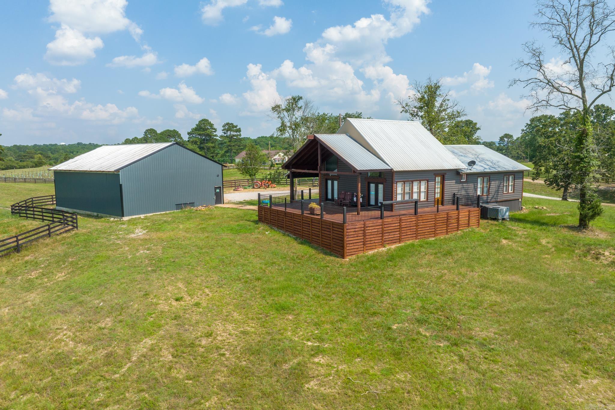 201 Shelly Lane Property Photo 2