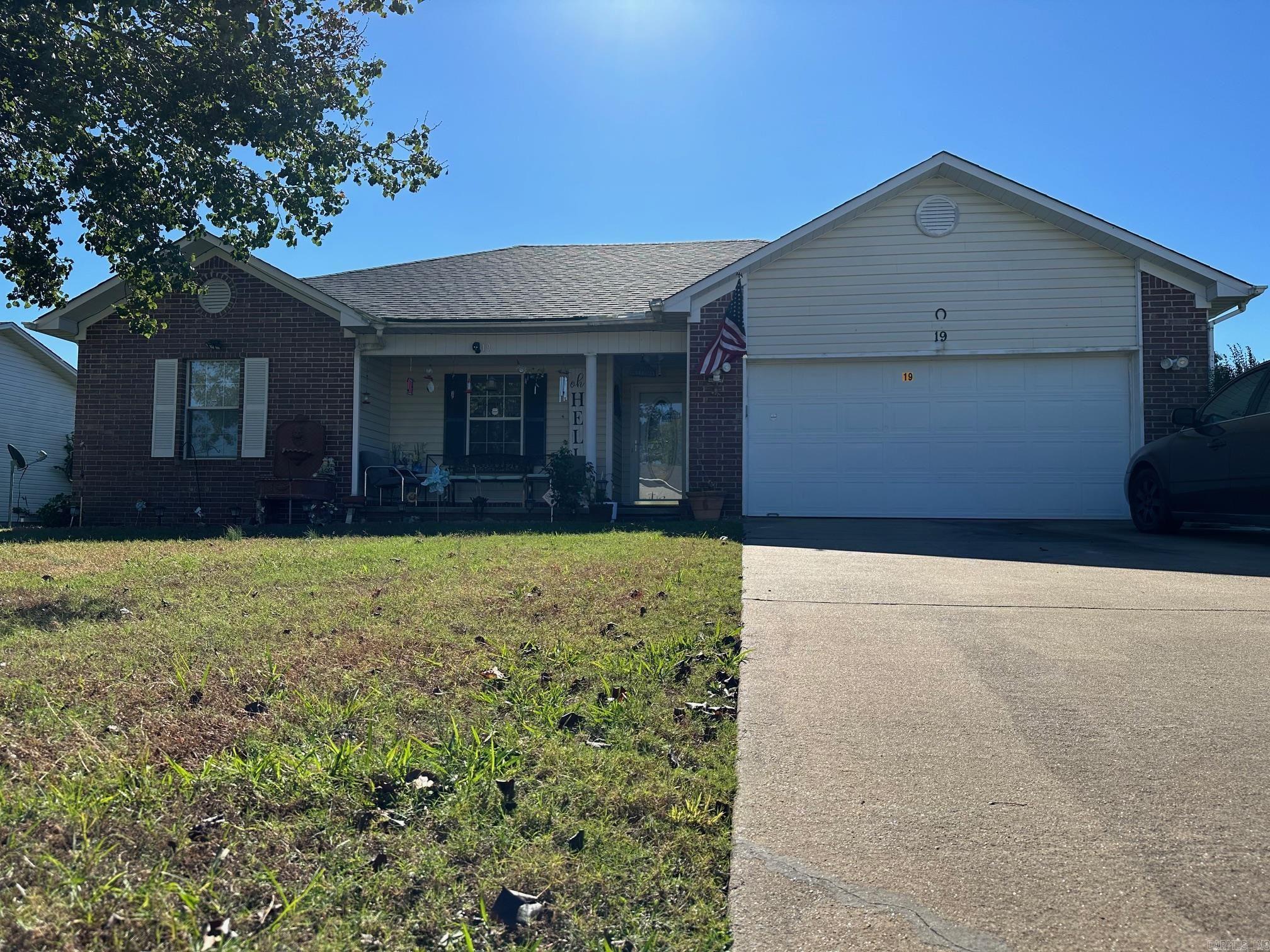 19 Violet Ln Property Photo