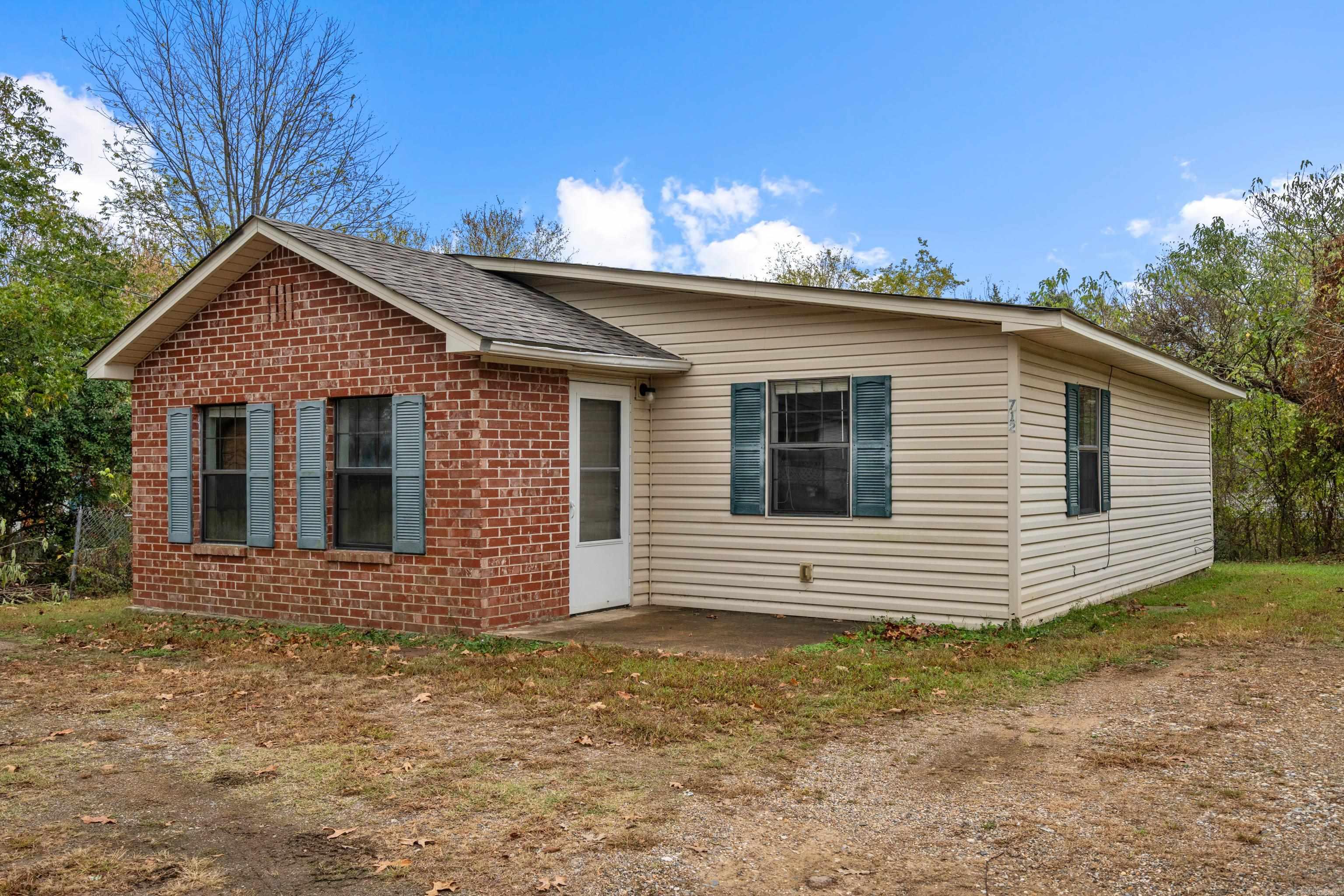 Busch Park Addition Real Estate Listings Main Image
