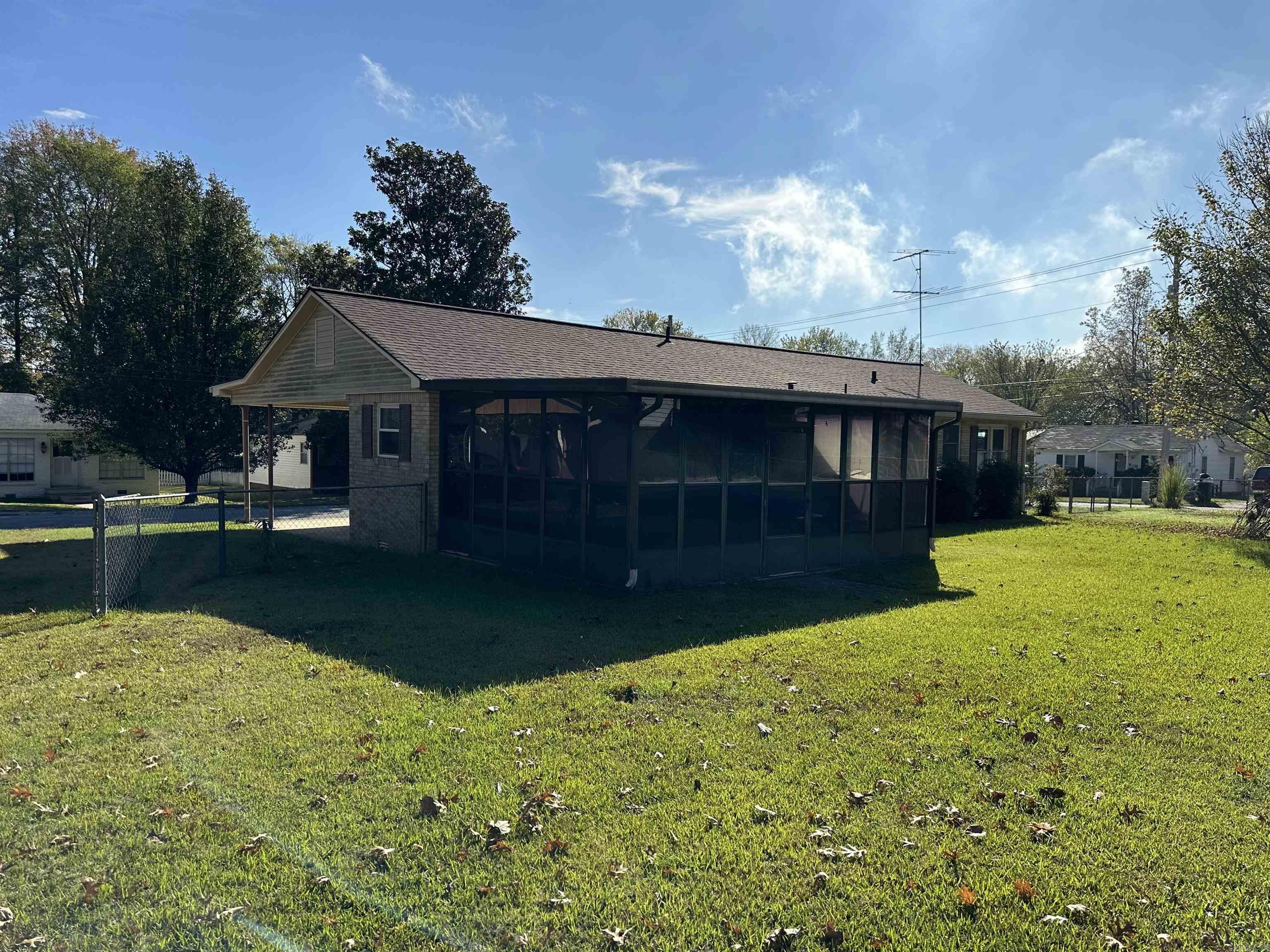619 Westbrook Street Property Photo 13