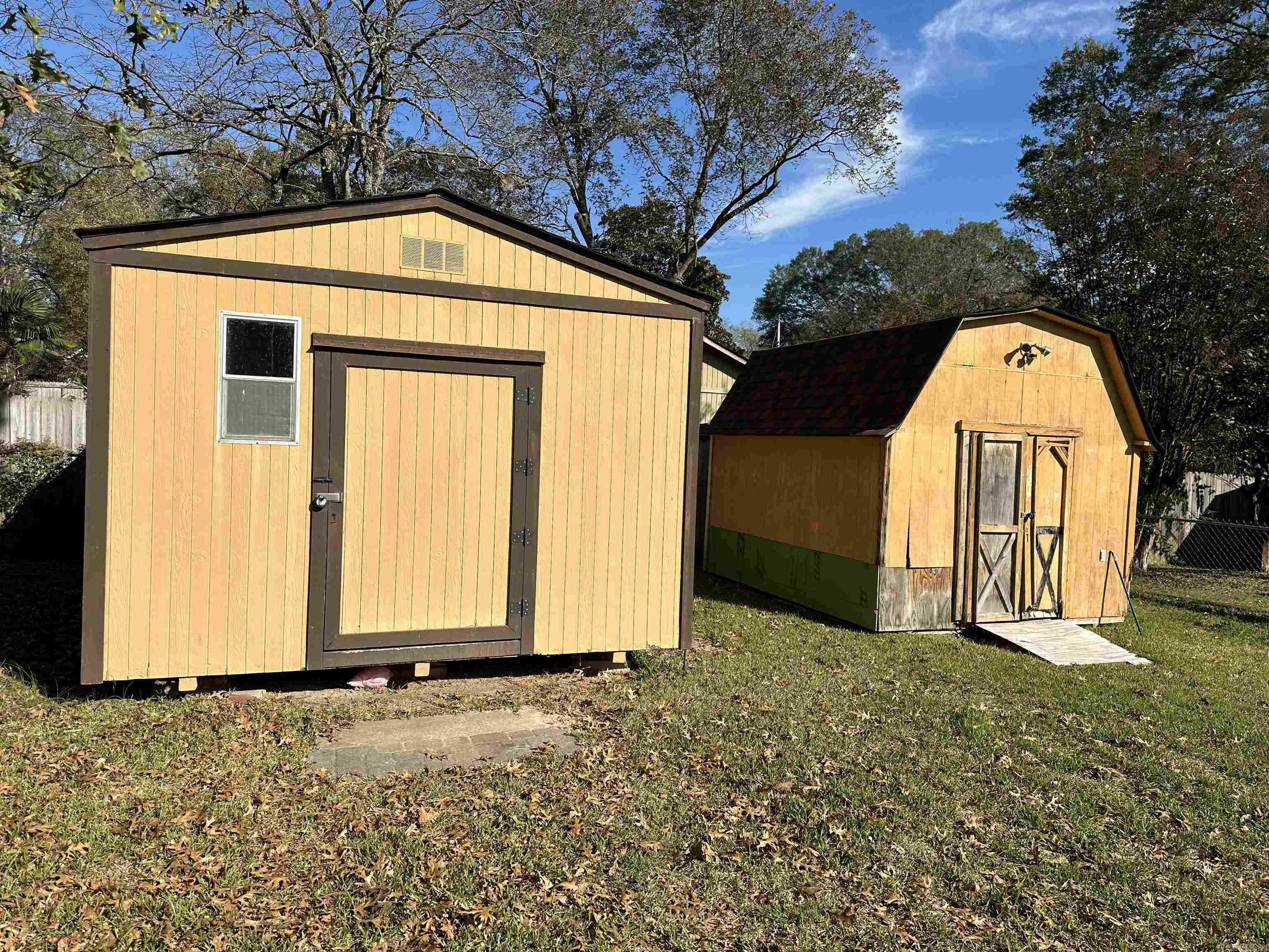619 Westbrook Street Property Photo 14
