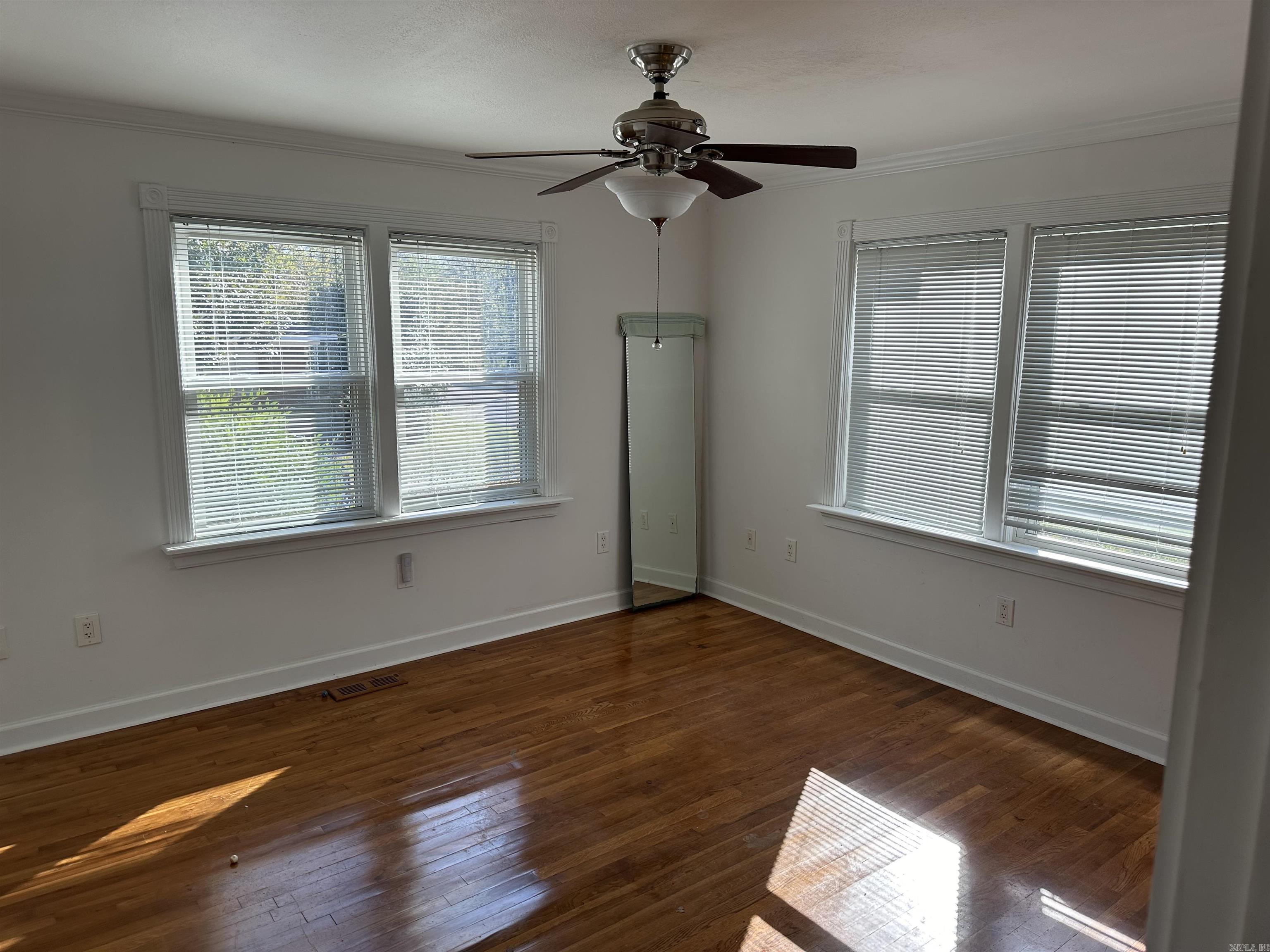 619 Westbrook Street Property Photo 23