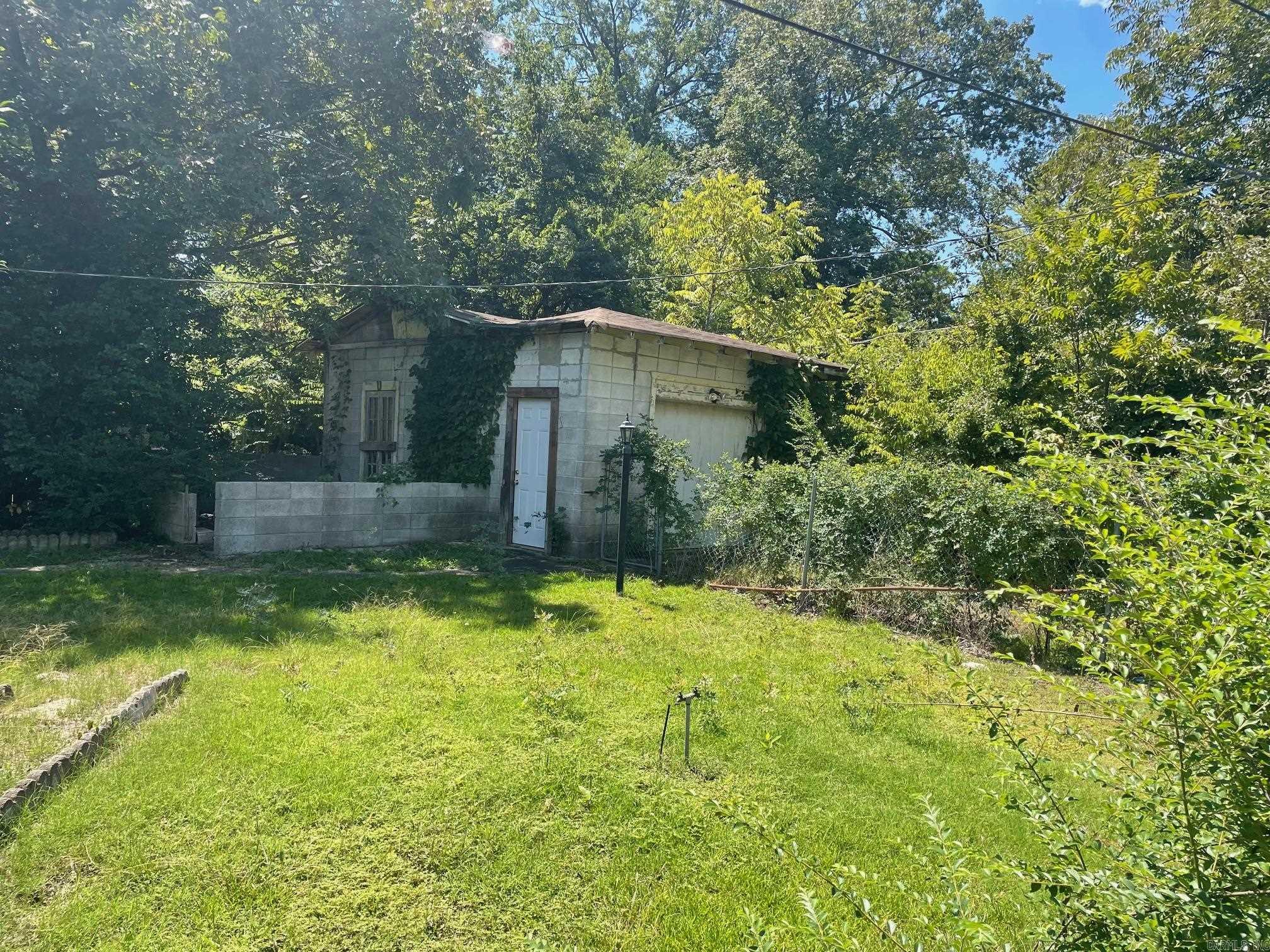 1700 S Laurel St Property Photo 17