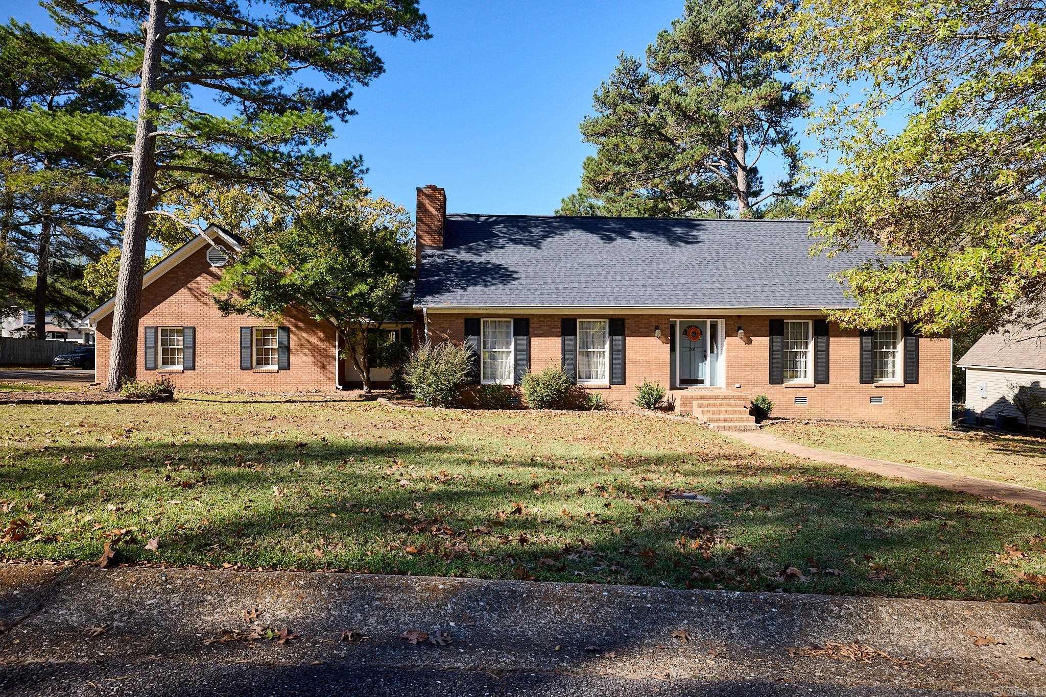 201 Wedgewood Terrace Property Photo 1