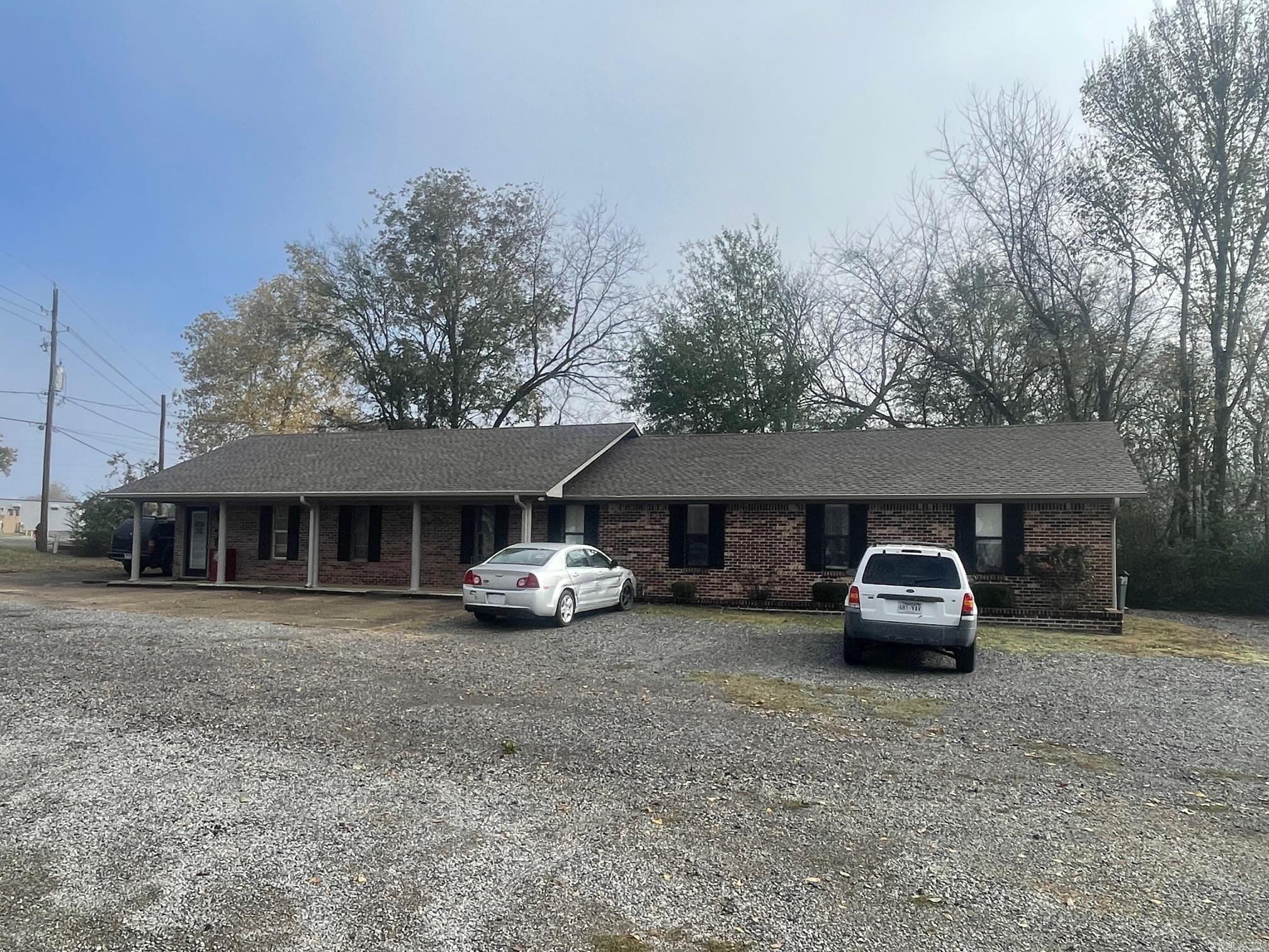 1168 Hwy 71 S Property Photo 4