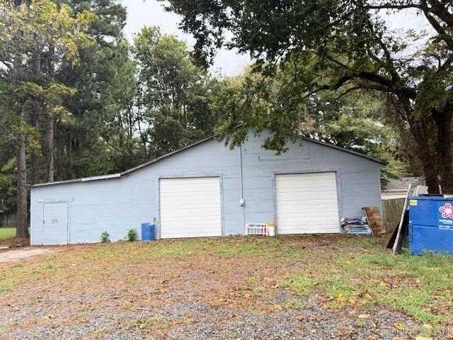 700 E Haywood Property Photo 1
