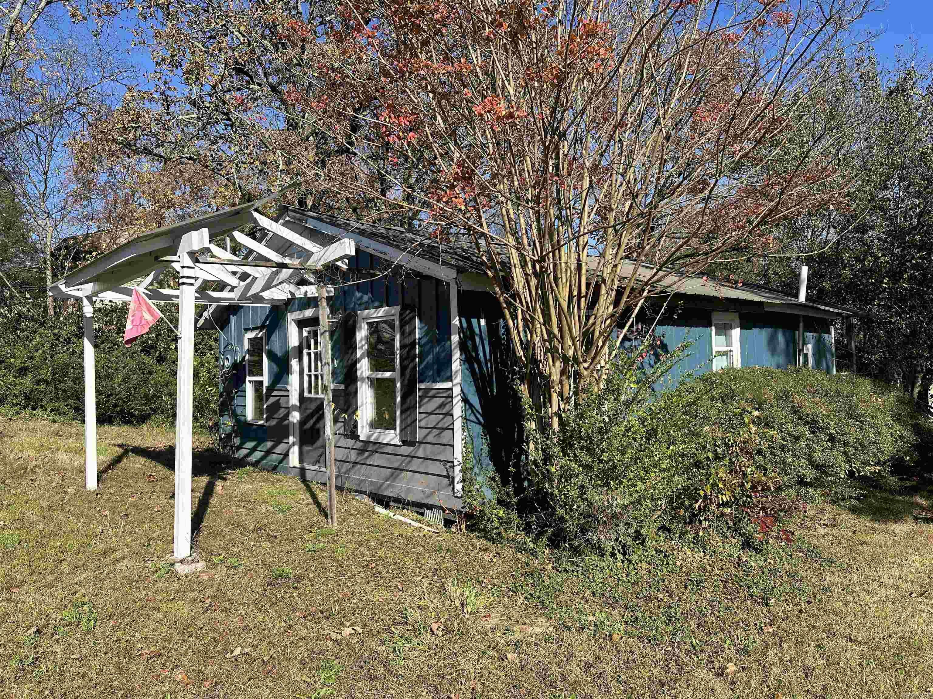 207 N Conway Street Property Photo 2