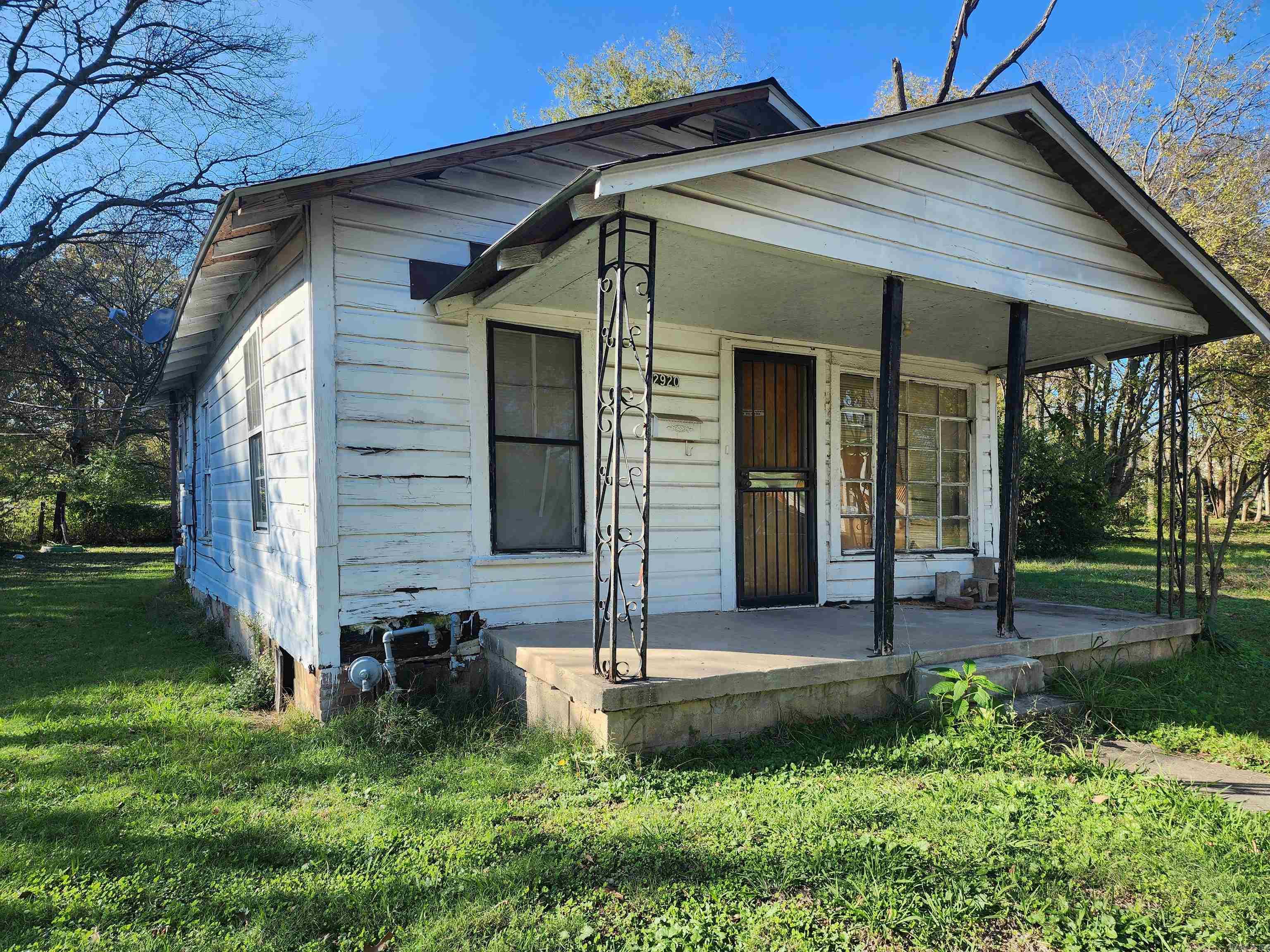 2920 Scott Street Property Photo 1