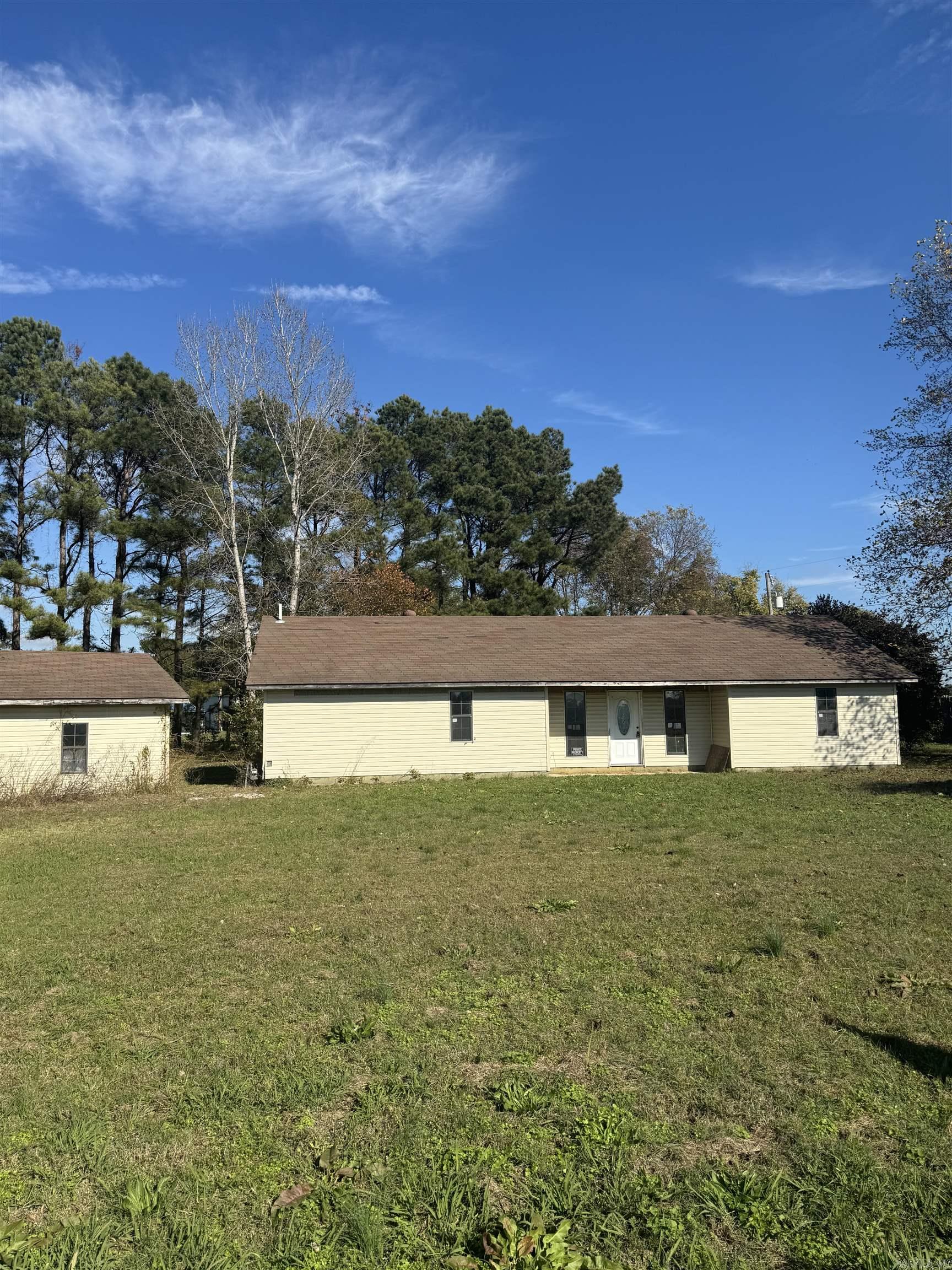 Country Meadow Real Estate Listings Main Image
