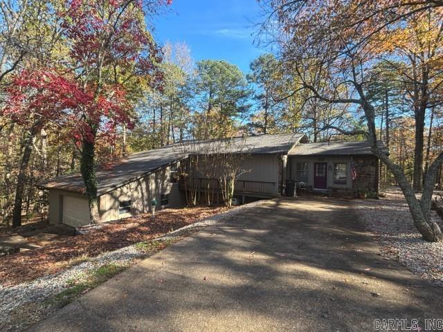 1 Soltar Lane Property Photo